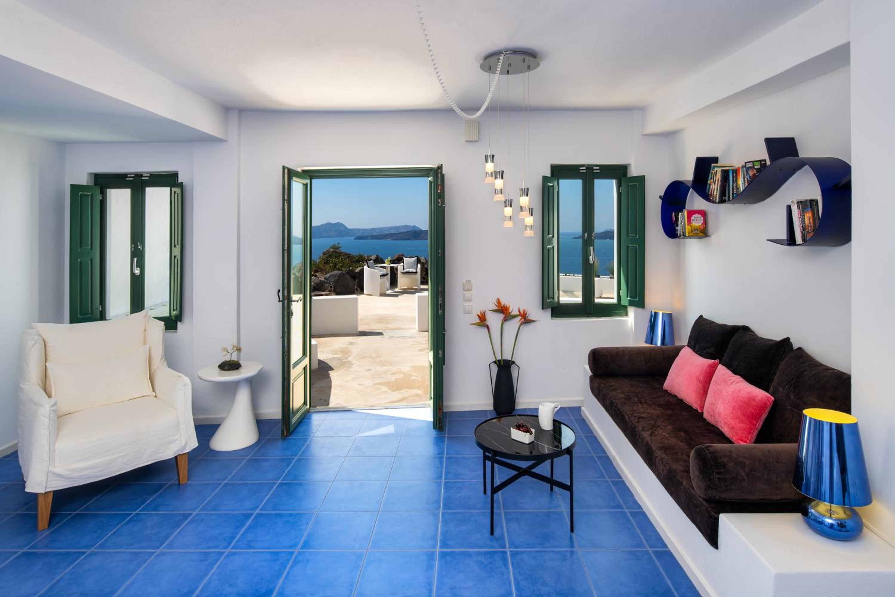 Sapphire Suite with Hot Tub and Sea View