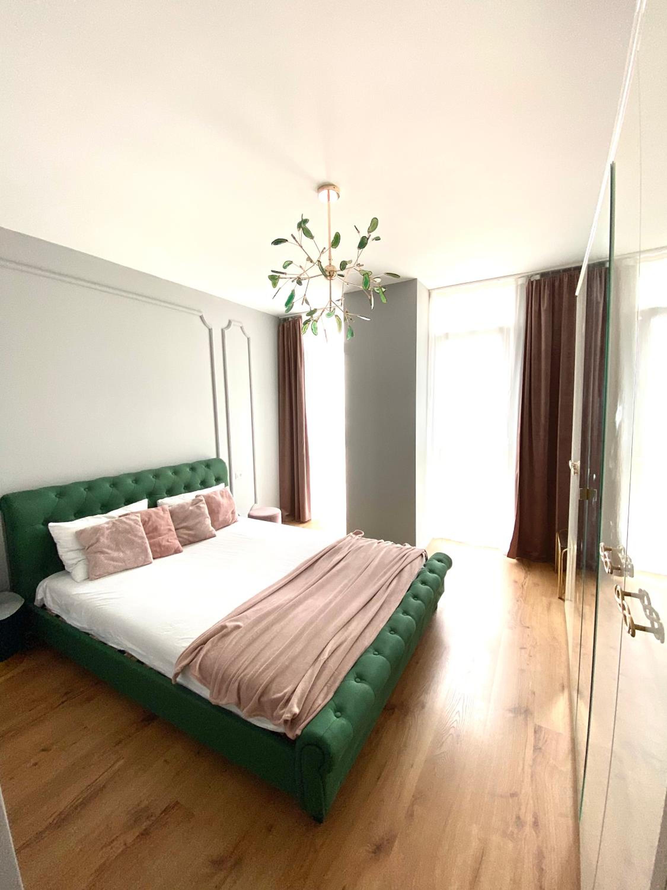 One-Bedroom Apartment - Photo 13