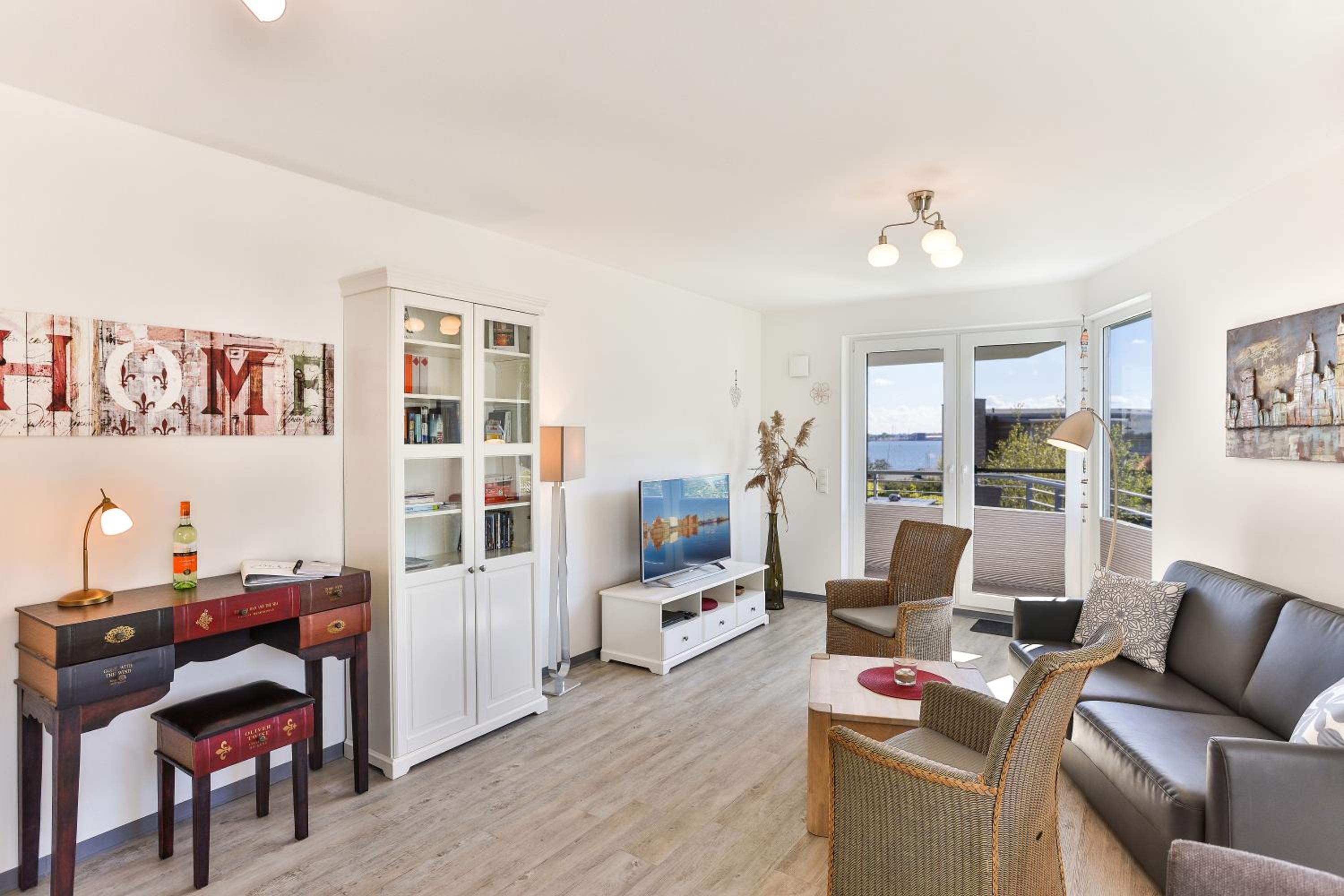 Apartment with Sea View photo 2
