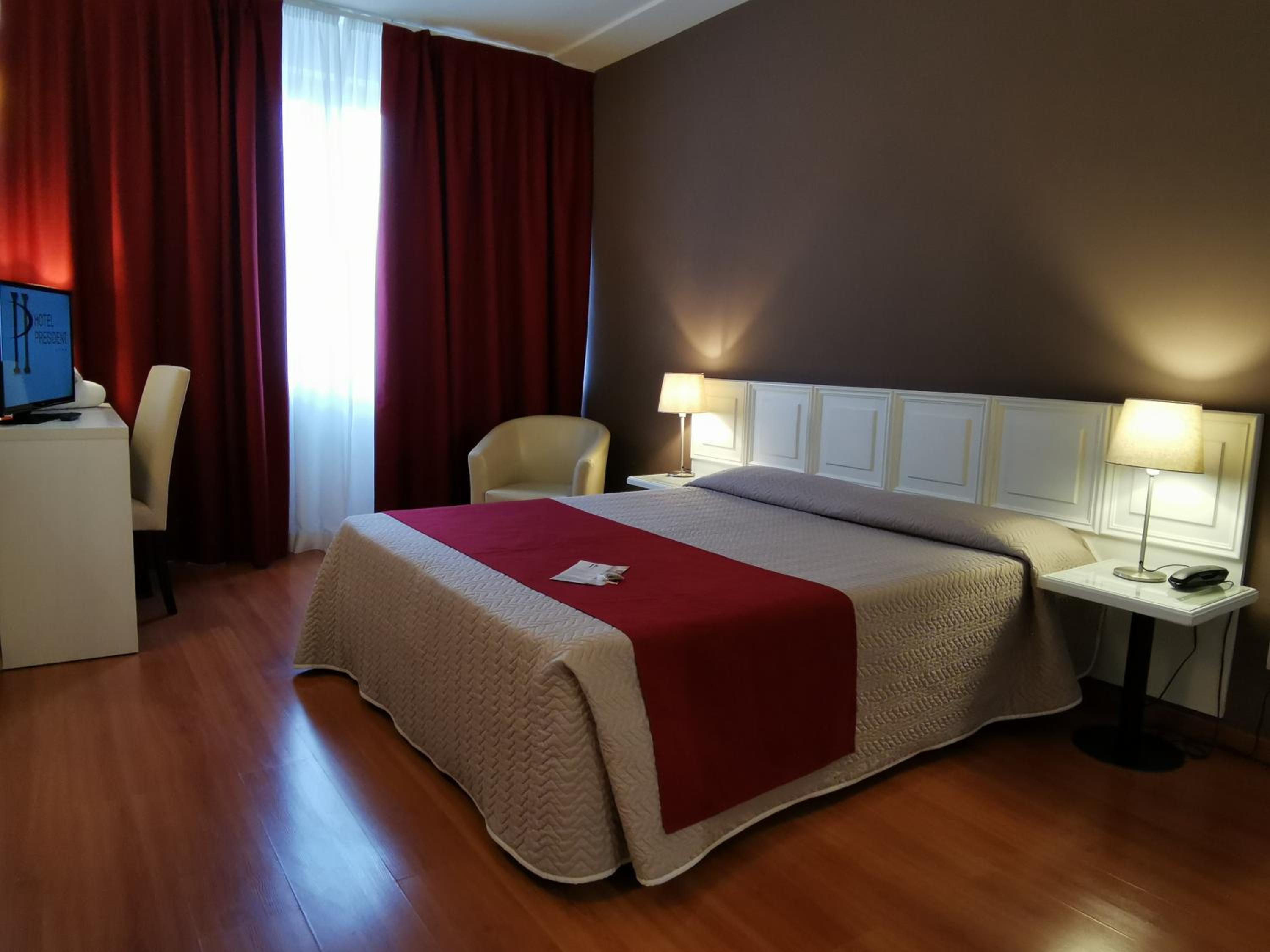Standard Double Room - Photo 2