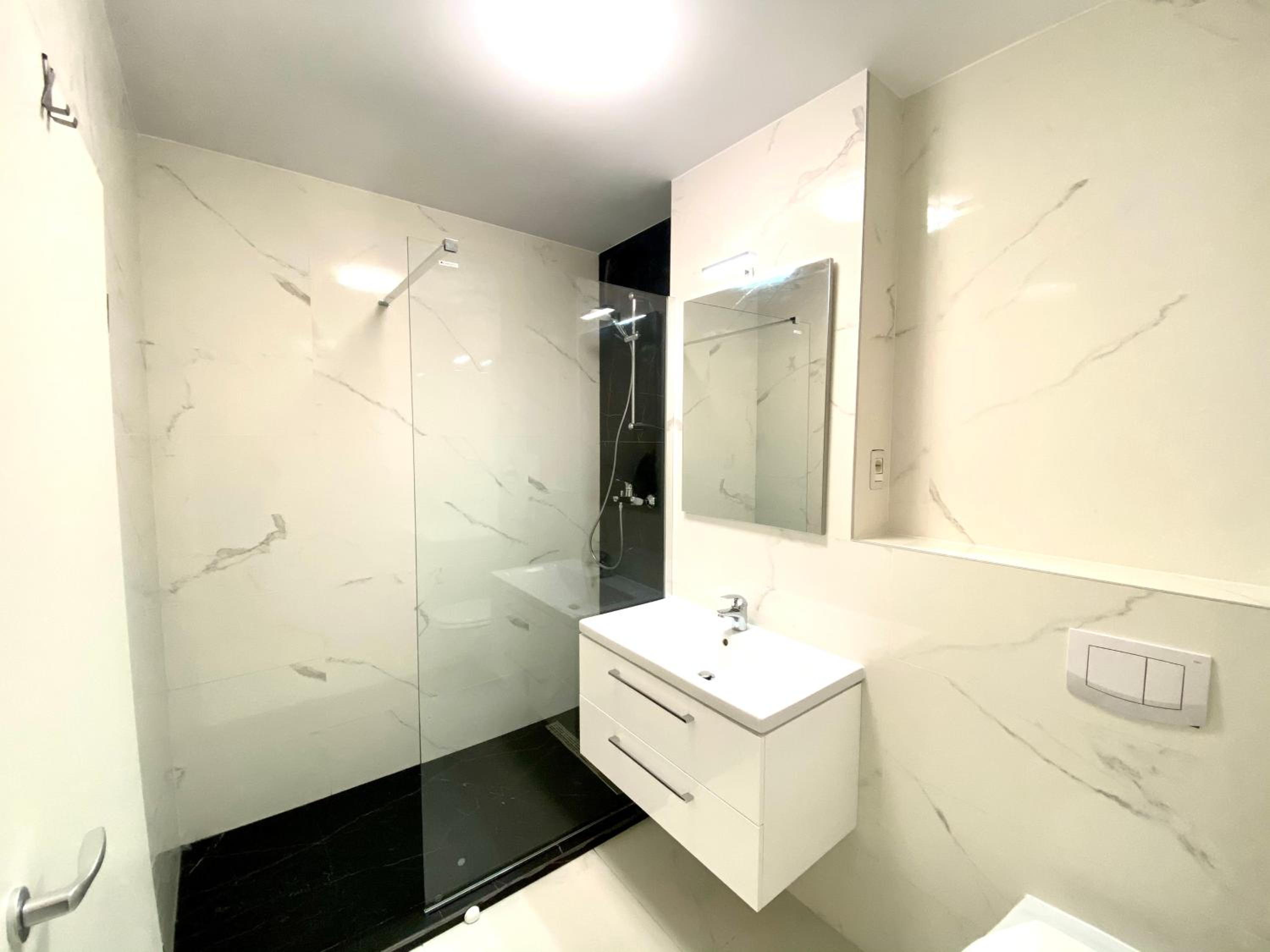 One-Bedroom Apartment - Photo 16