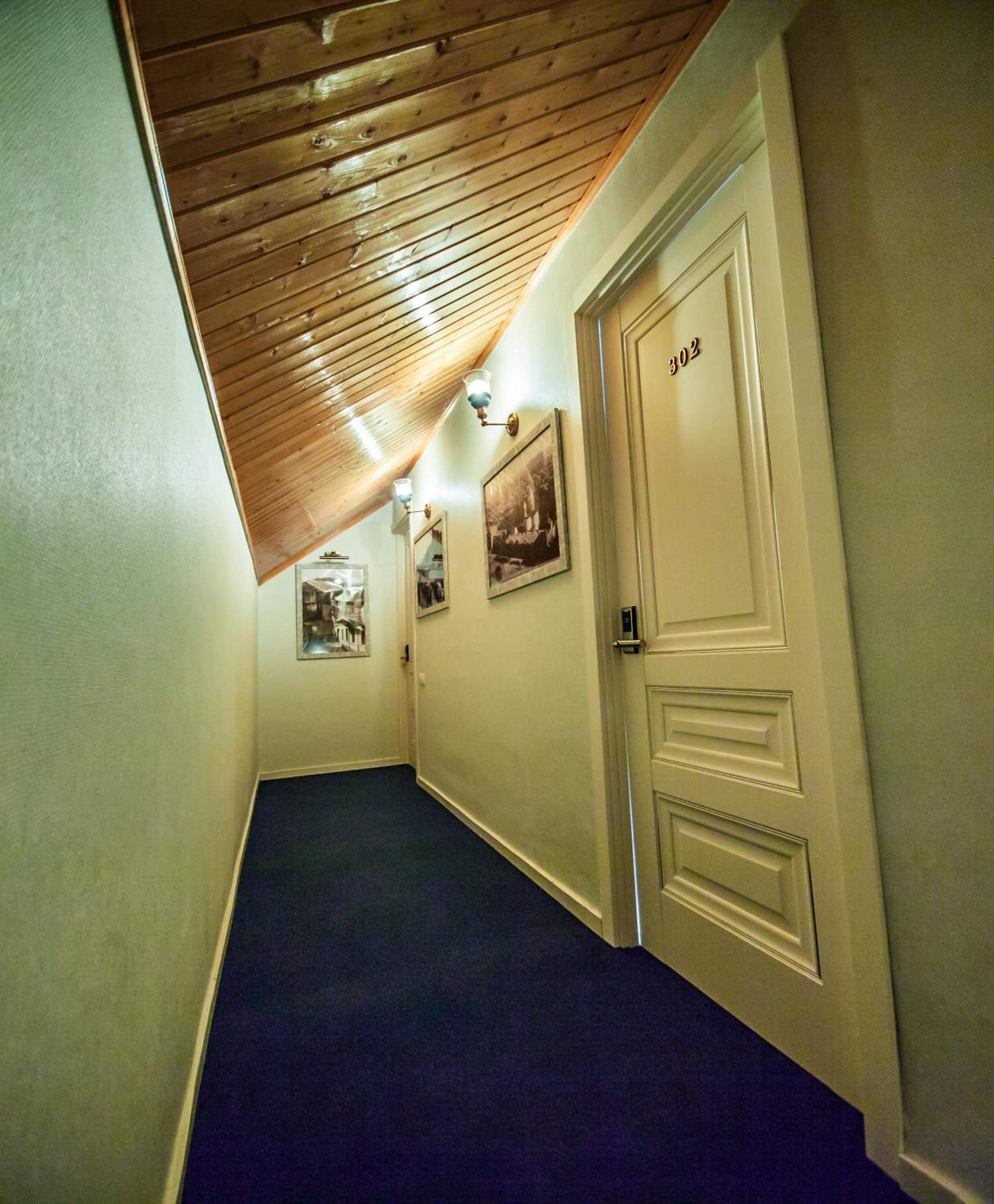 Double Room - Photo 2