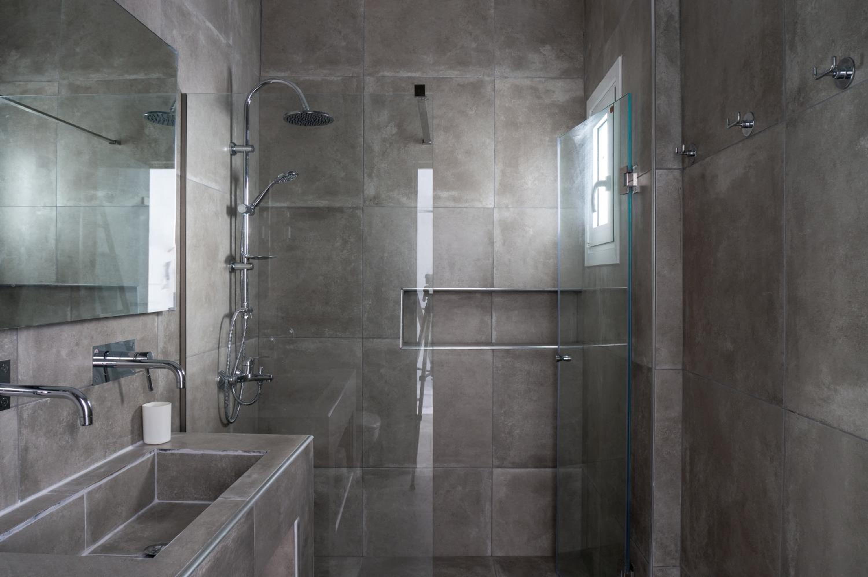 Quadruple Room with Private Bathroom photo 2