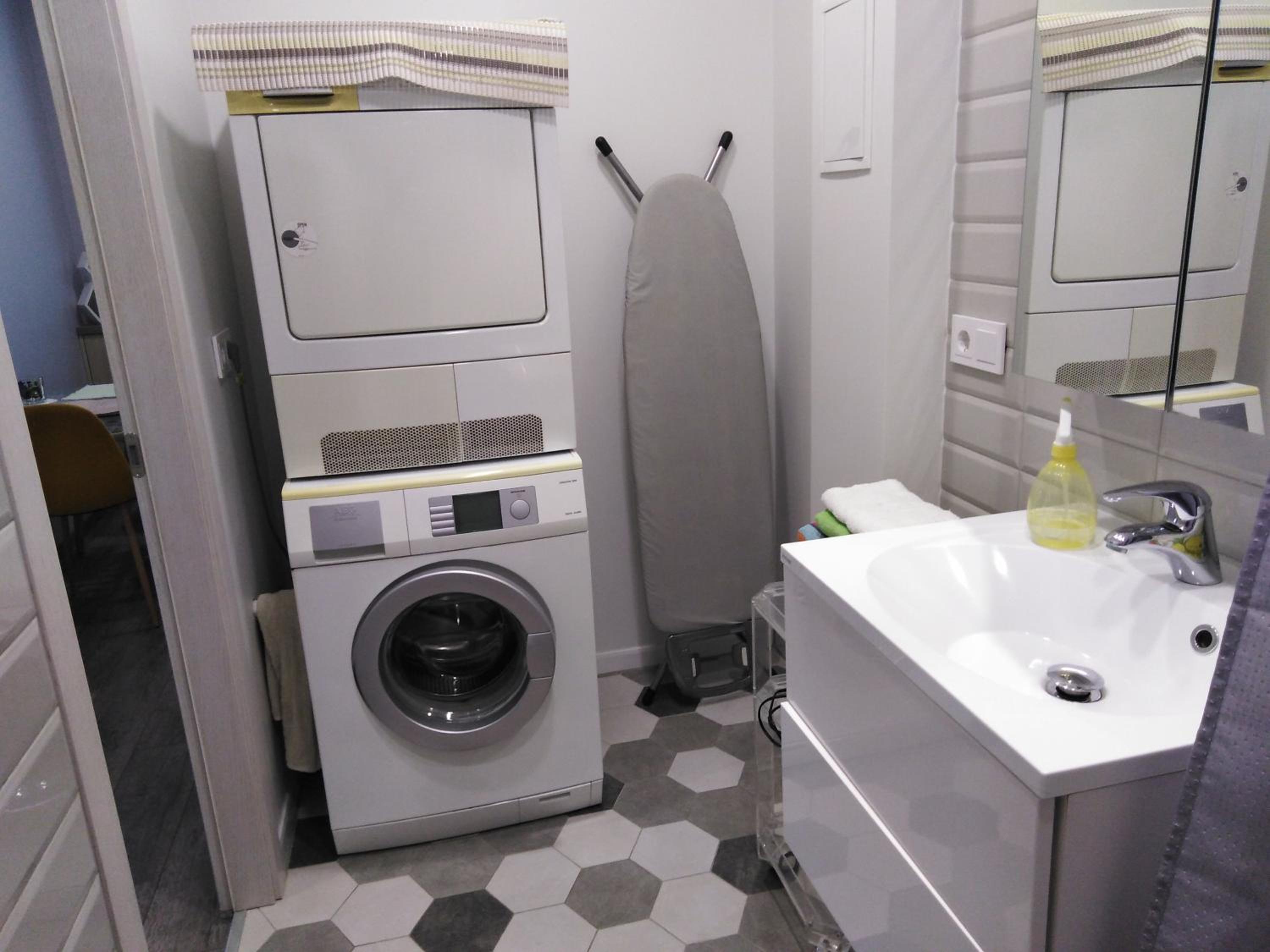 Two-Bedroom Apartment - Photo 13