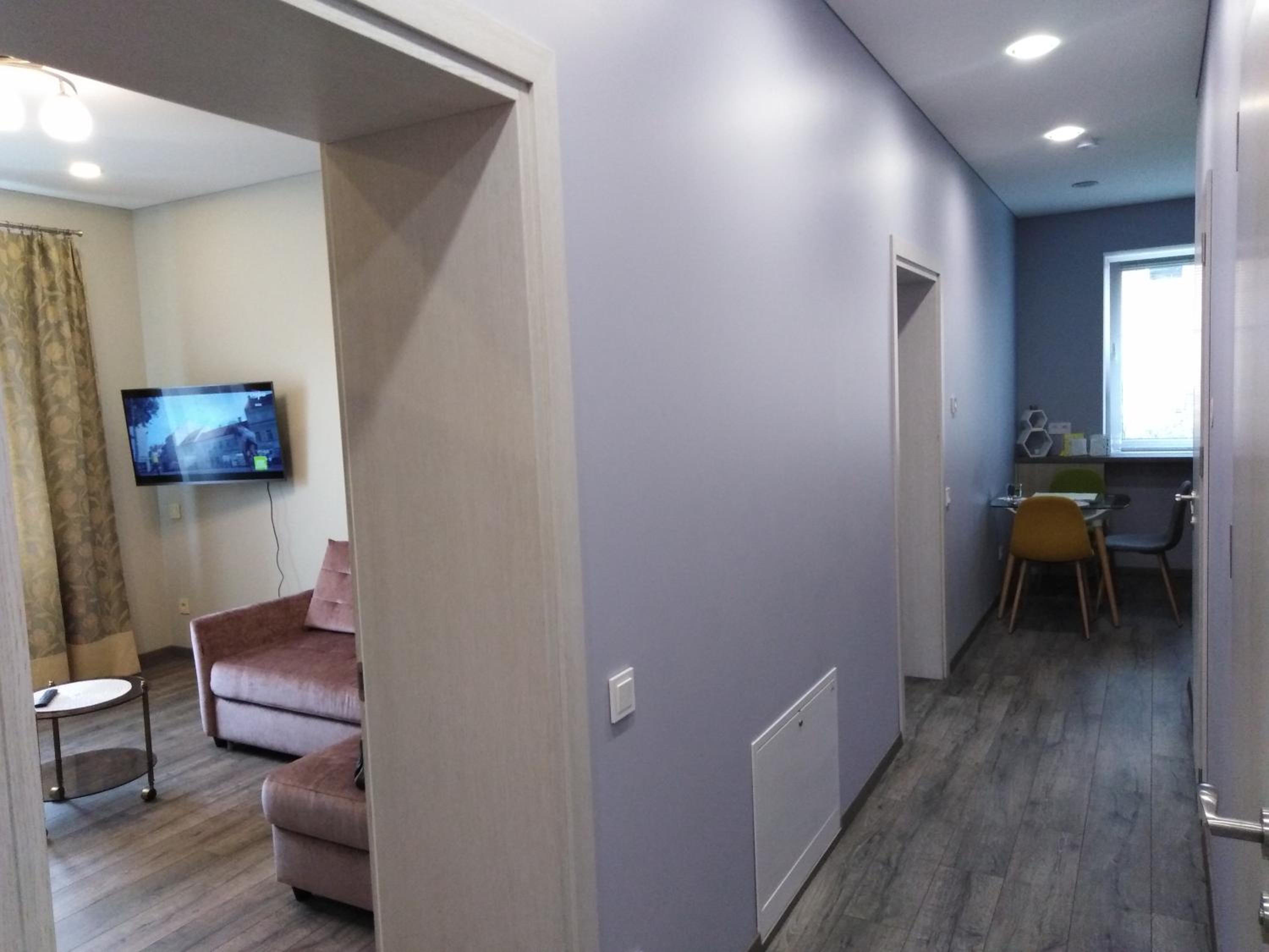 Two-Bedroom Apartment - Photo 9