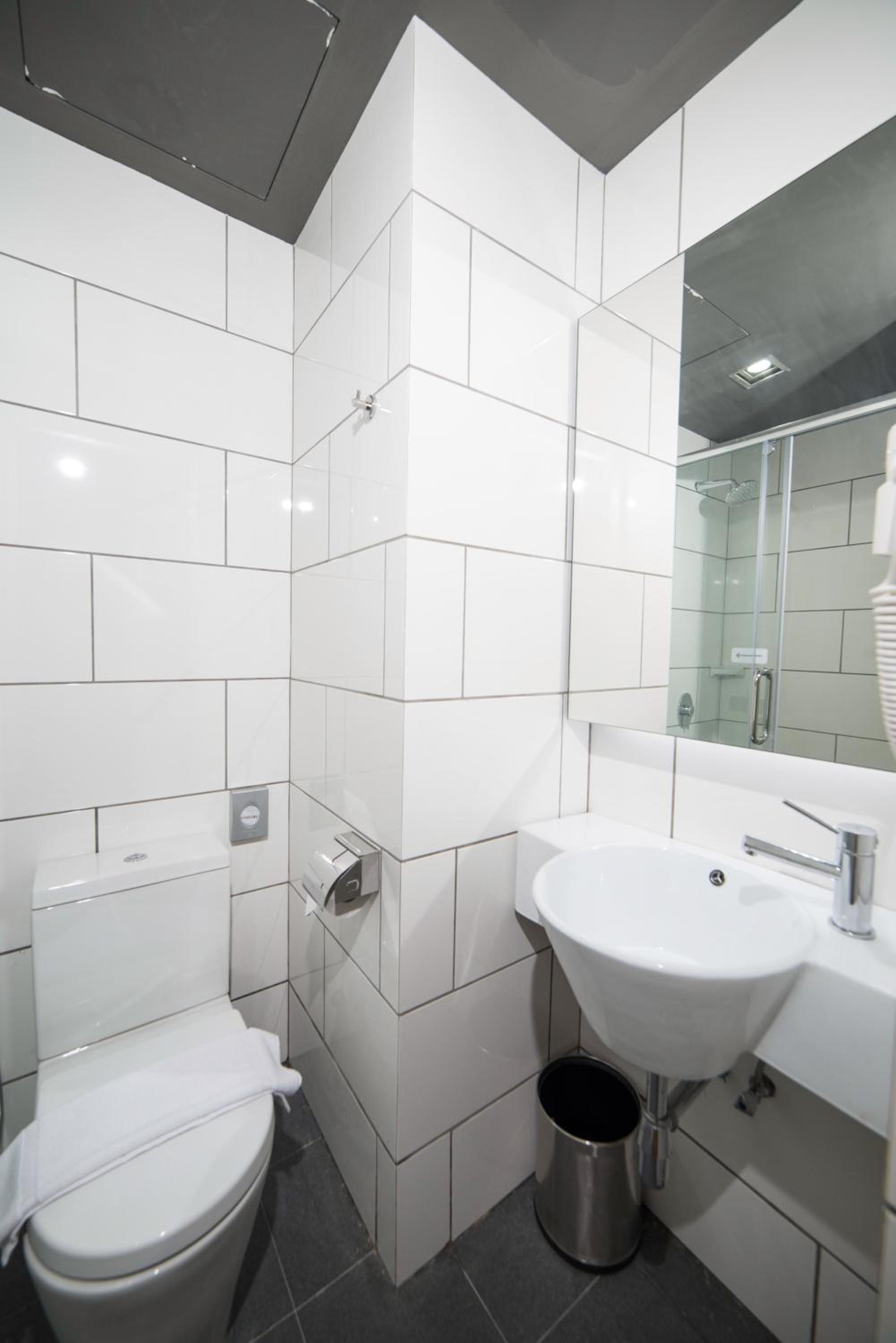Double Room - Photo 4