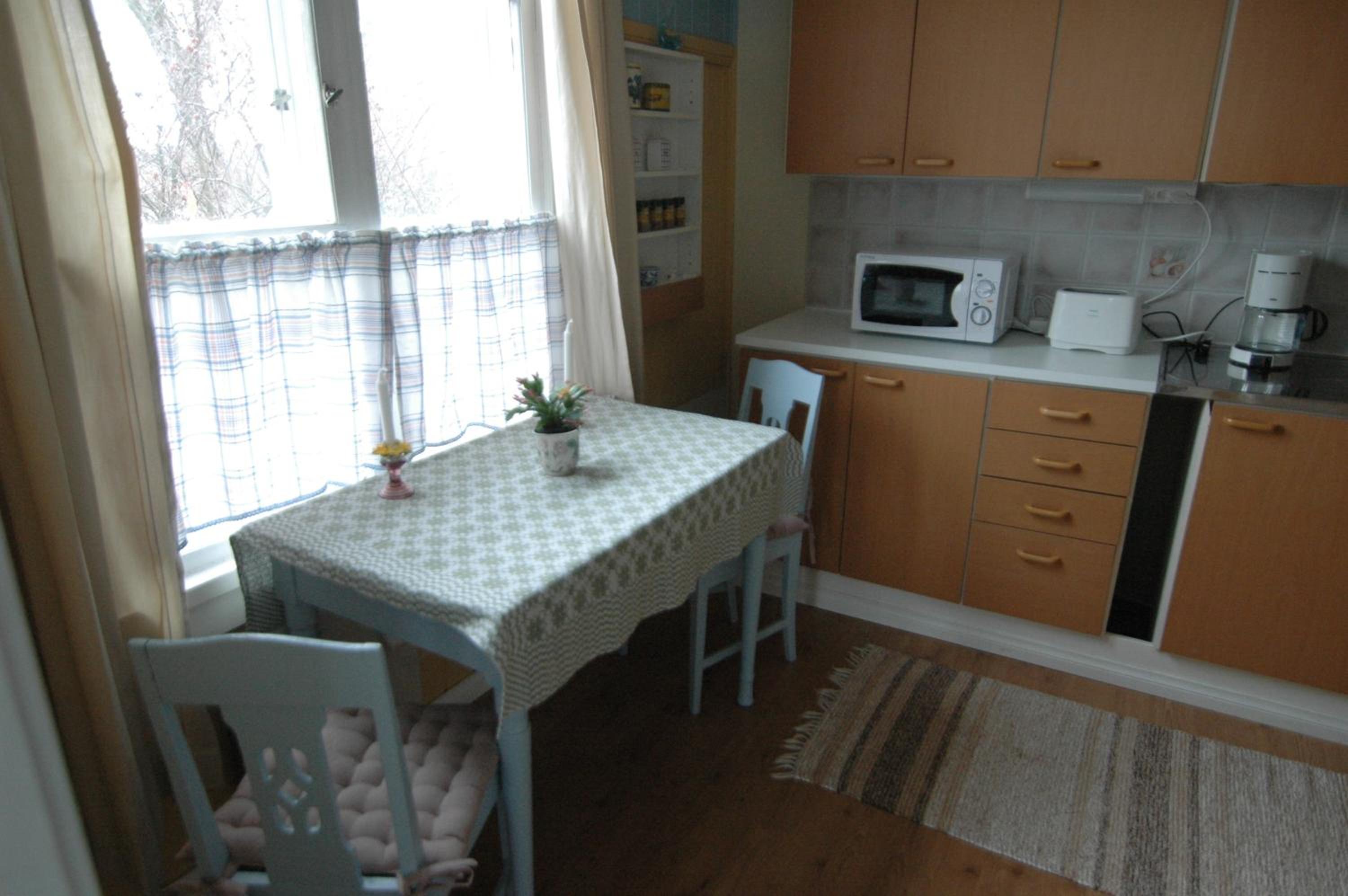 Large One-Bedroom Apartment photo 1