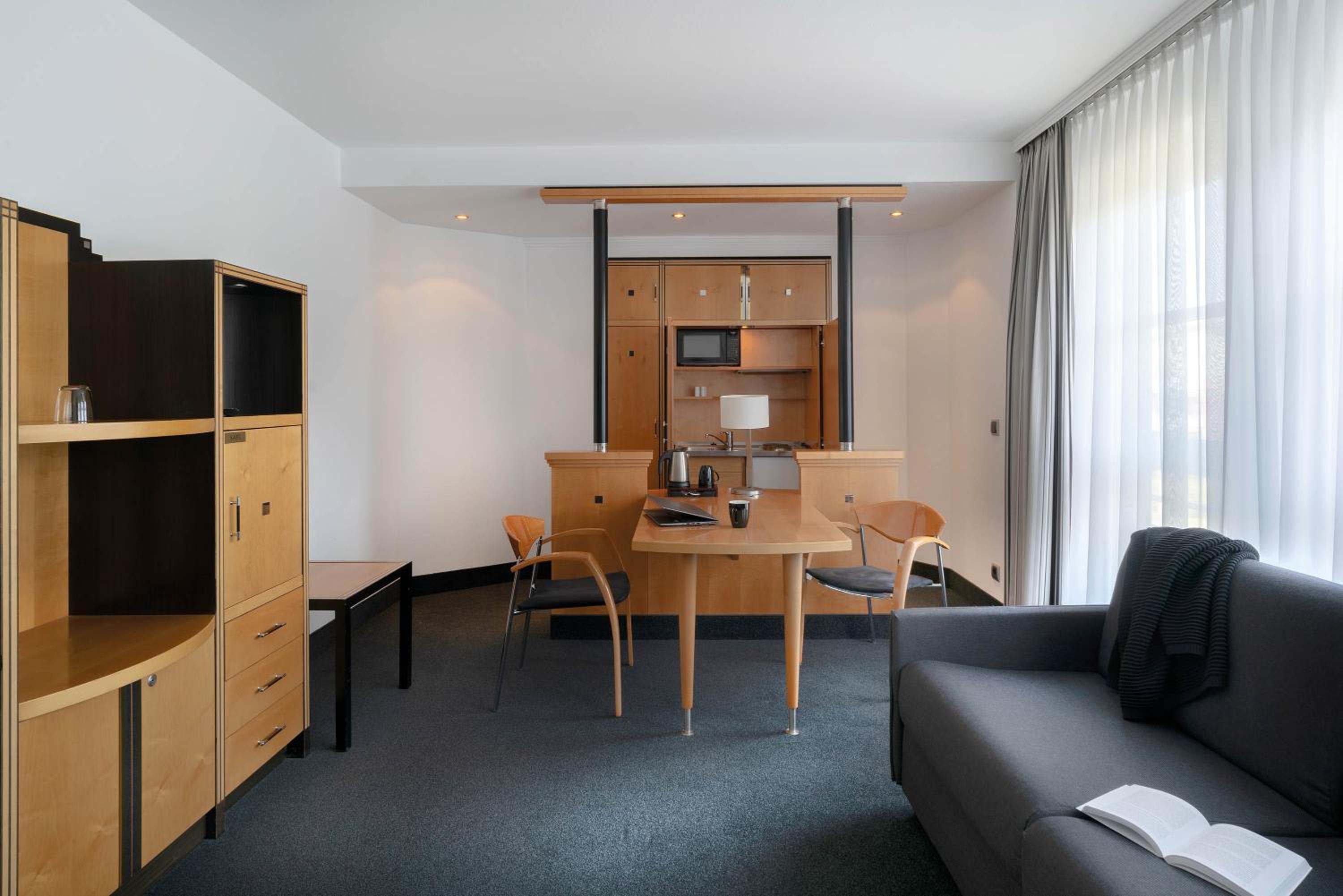 Suite Plus - Photo 11