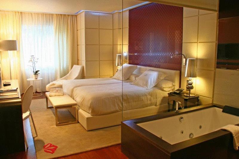 Superior Double or Twin Room - Photo 1