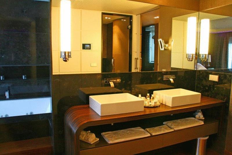 Superior Double or Twin Room - Photo 5