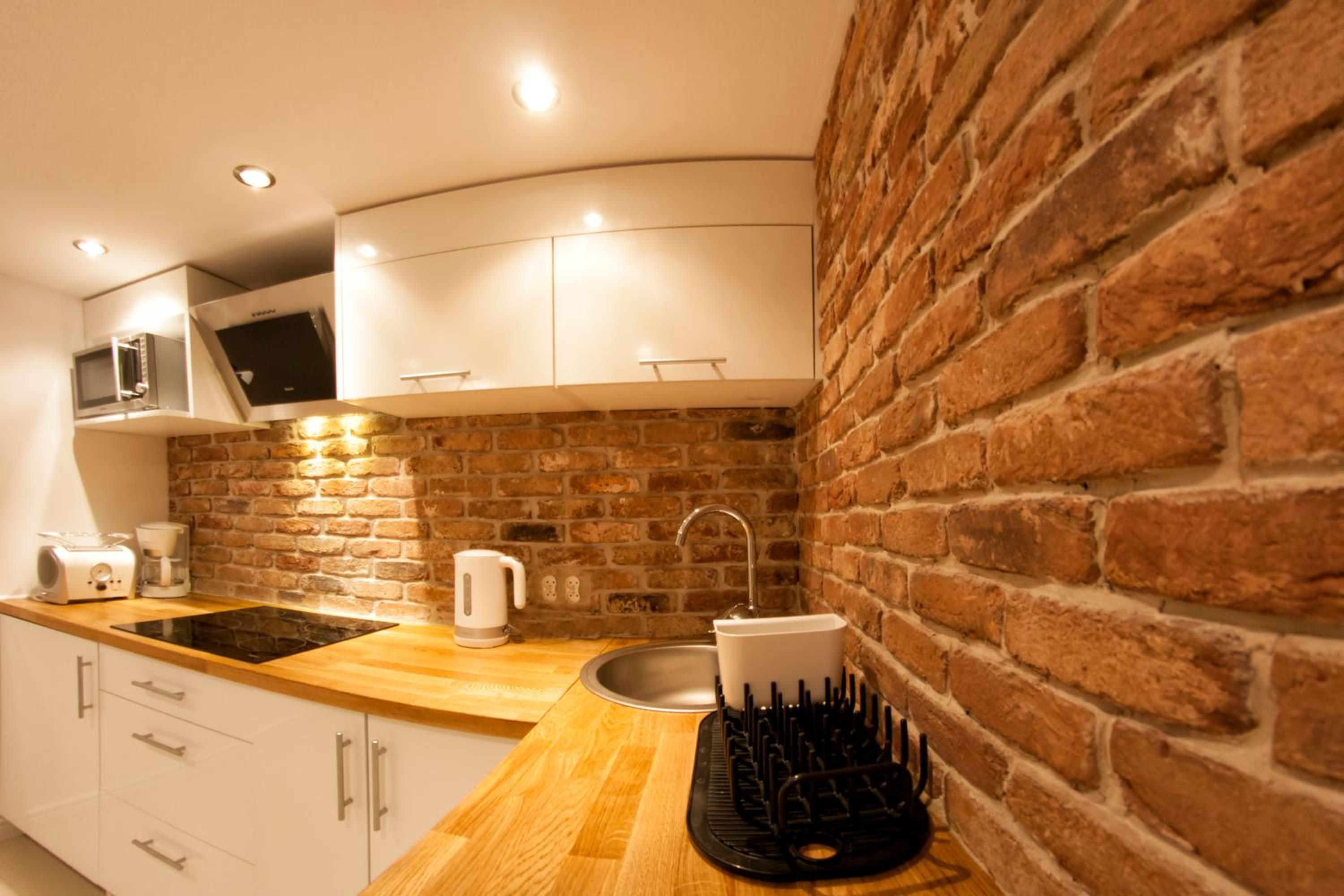One-Bedroom Apartment - Photo 14