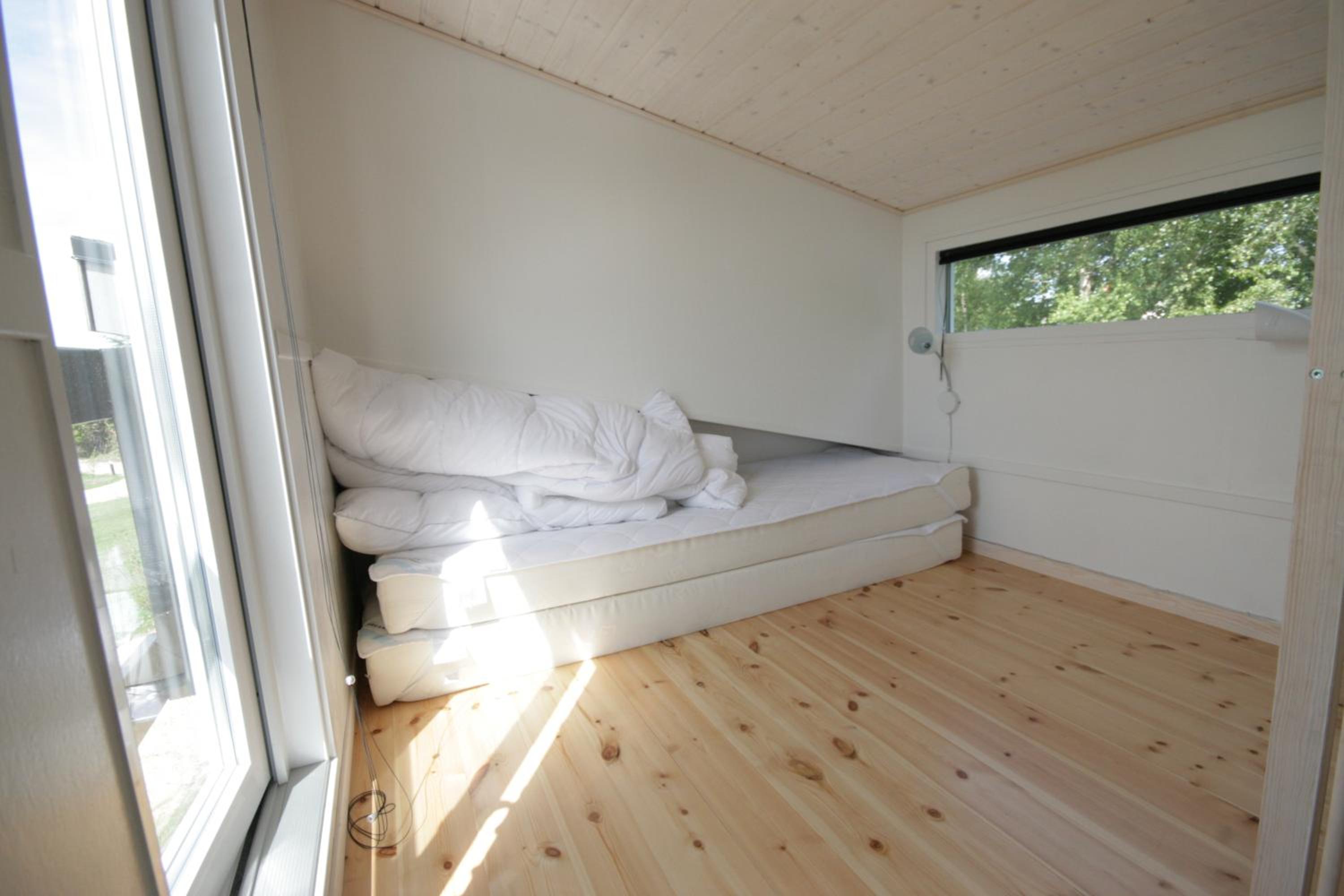 Standard Cottage with Private Bathroom thumbnail 6