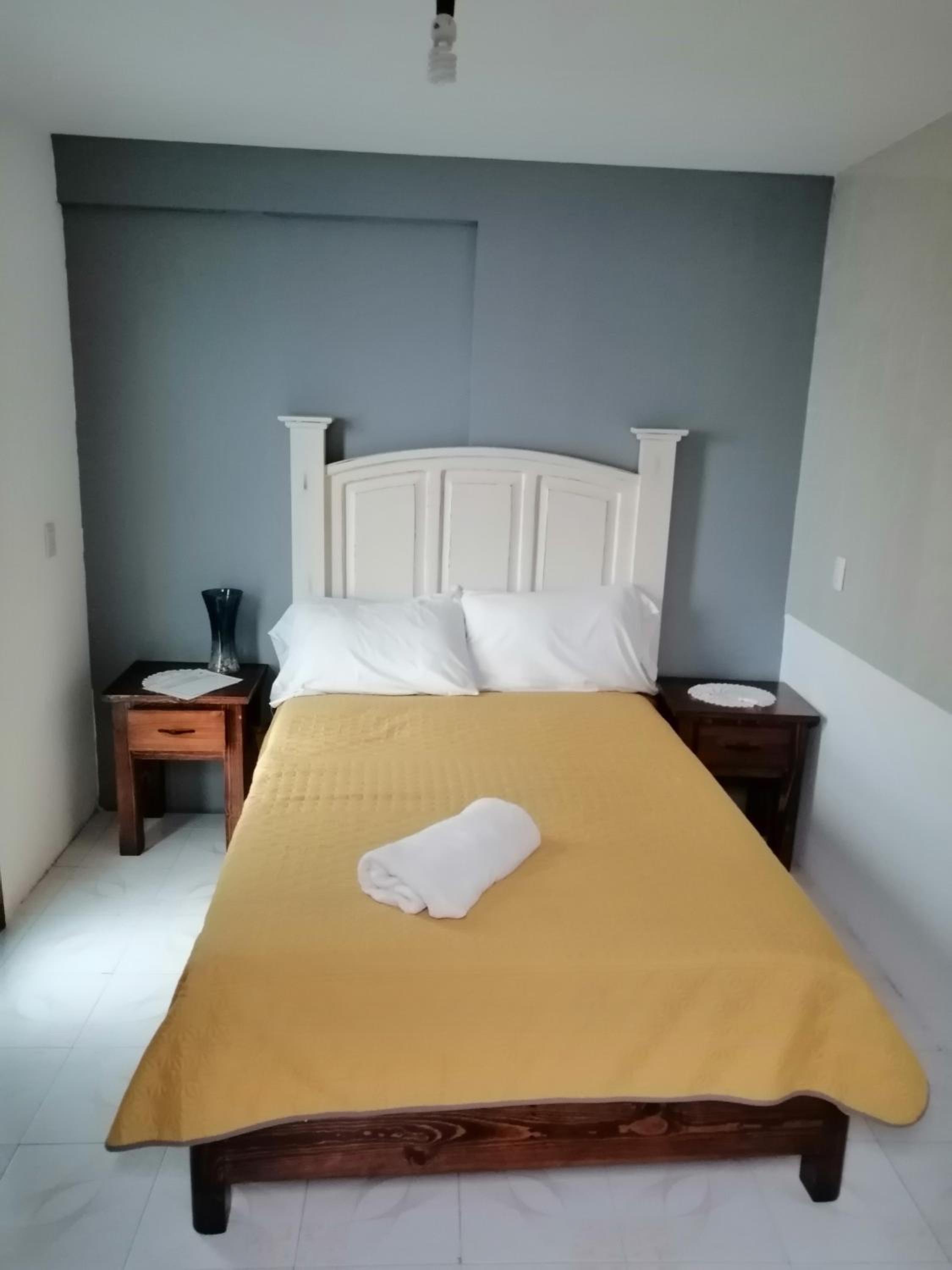 Standard Queen Room - Photo 1