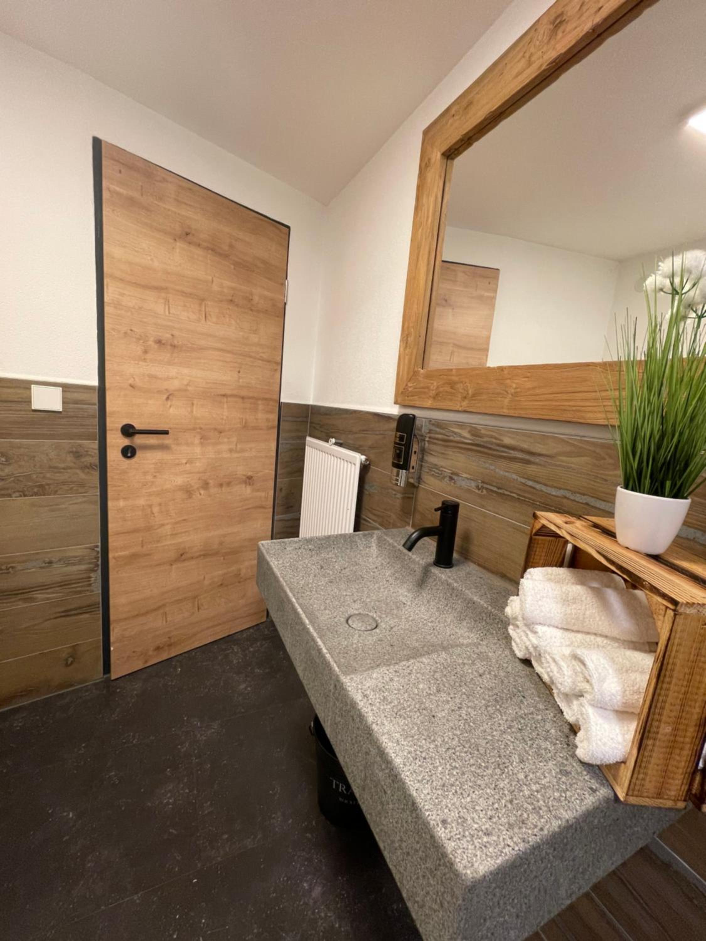 Double Room - Photo 2