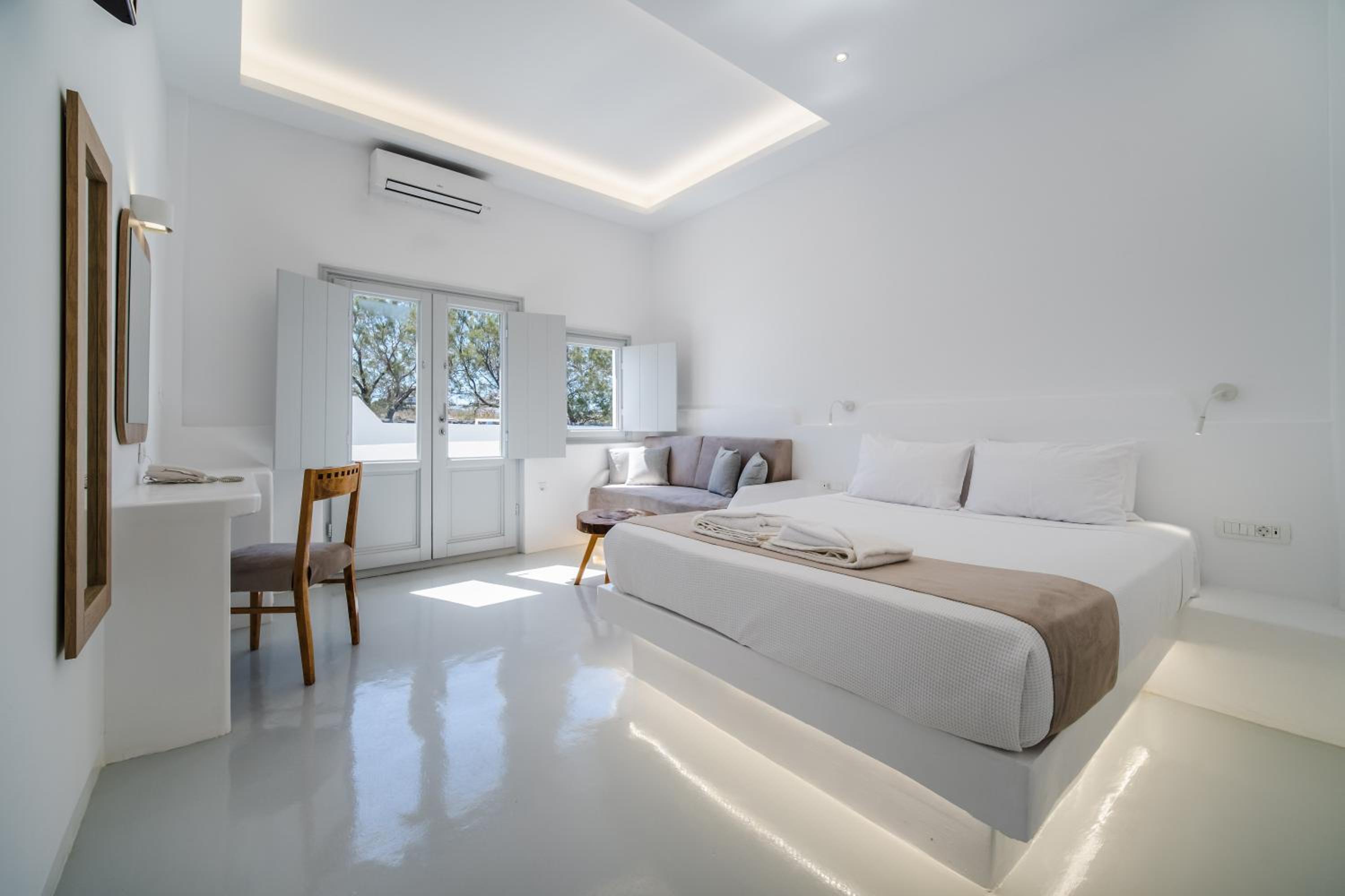 Standard Room with Garden View