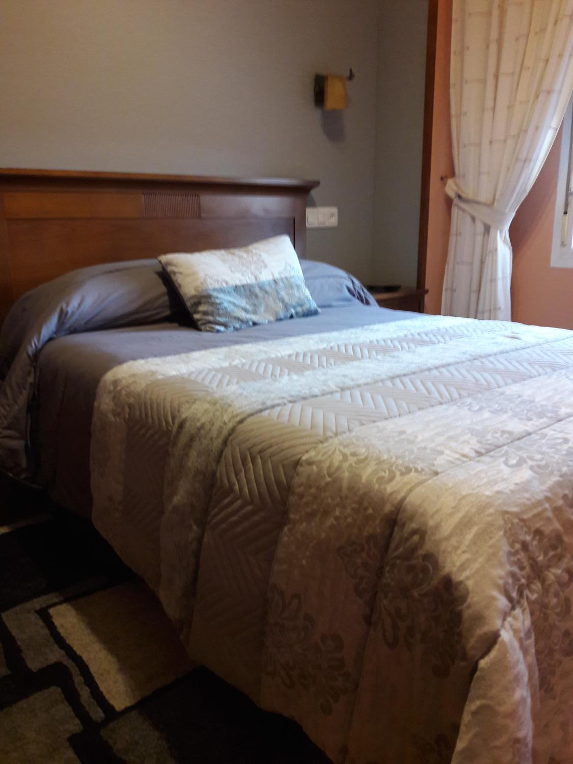 Double Room - Photo 3