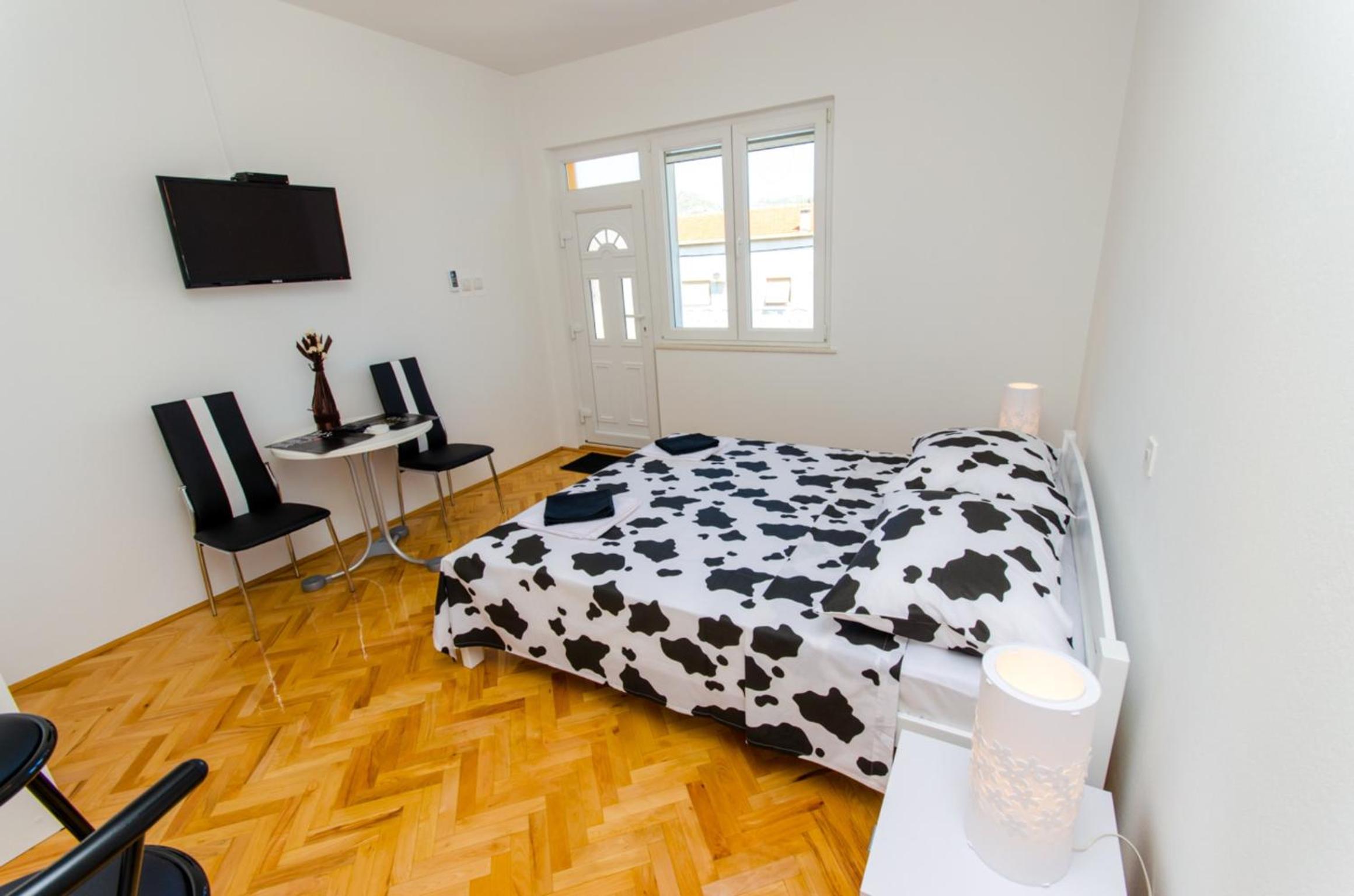 Studio with Balcony and Sea View