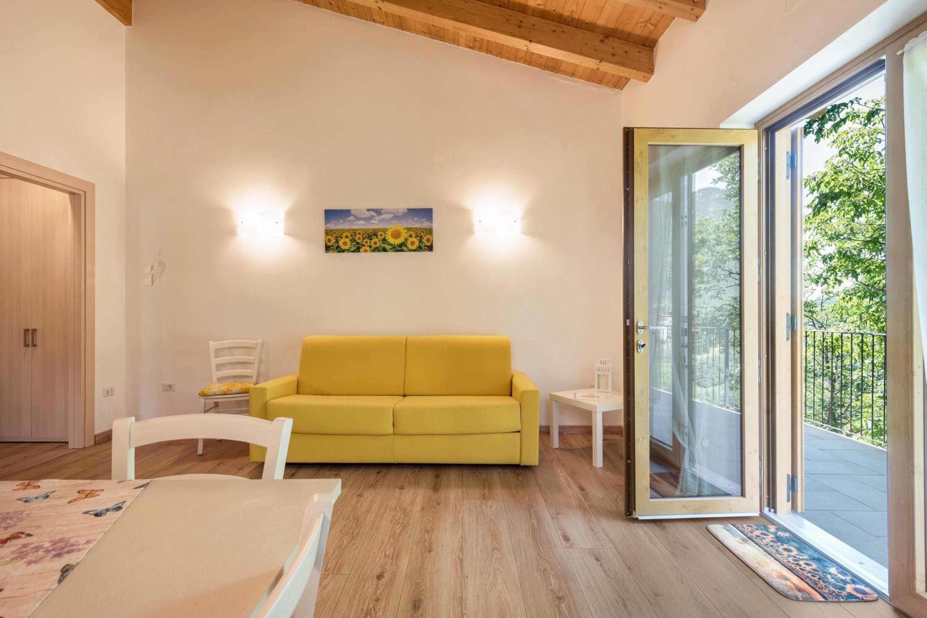 Superior One-Bedroom Apartment with Balcony
