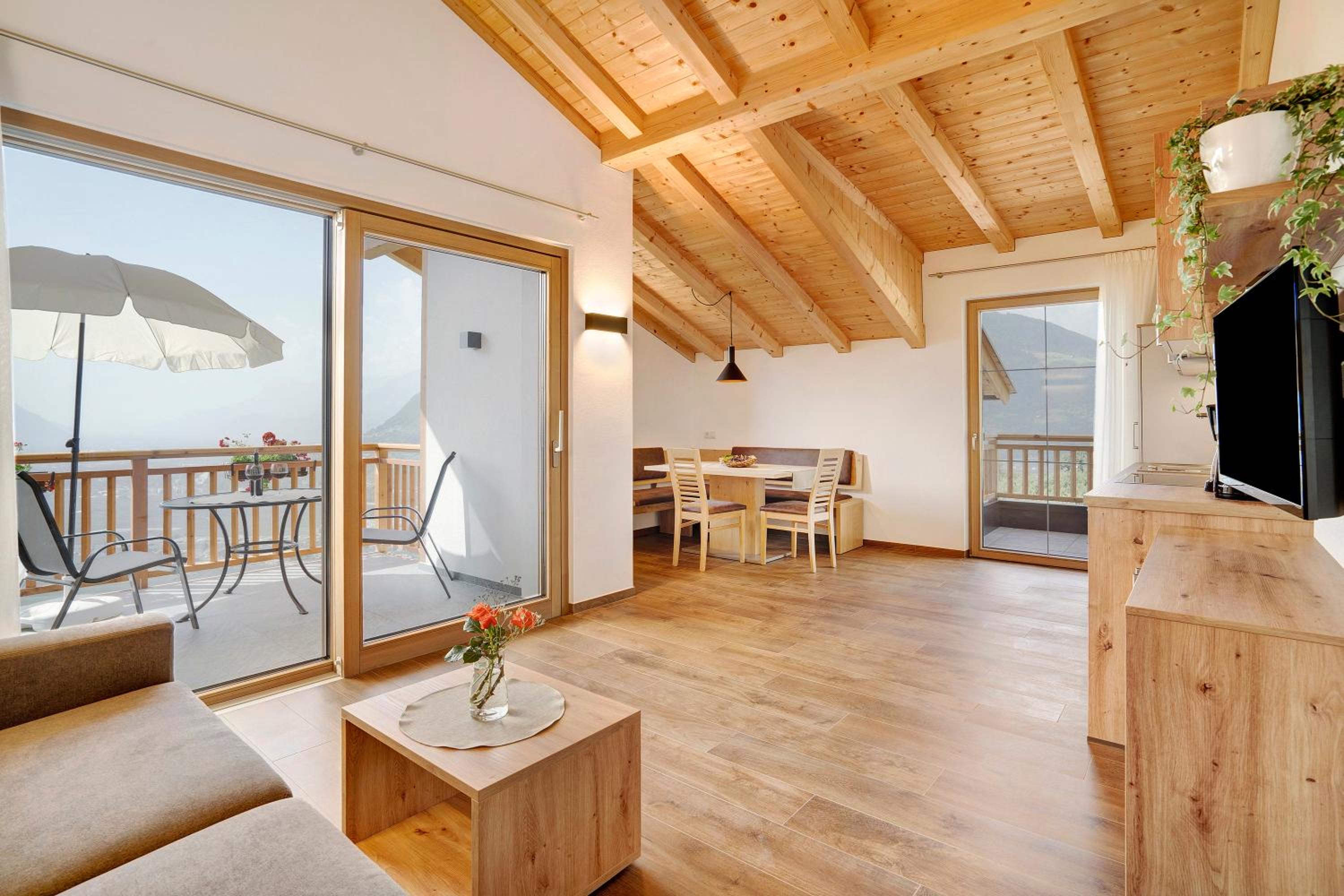 Two-Bedroom Deluxe Apartment with Garden View