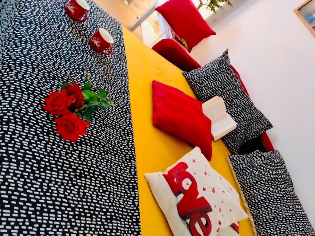 One-Bedroom Apartment - Photo 14