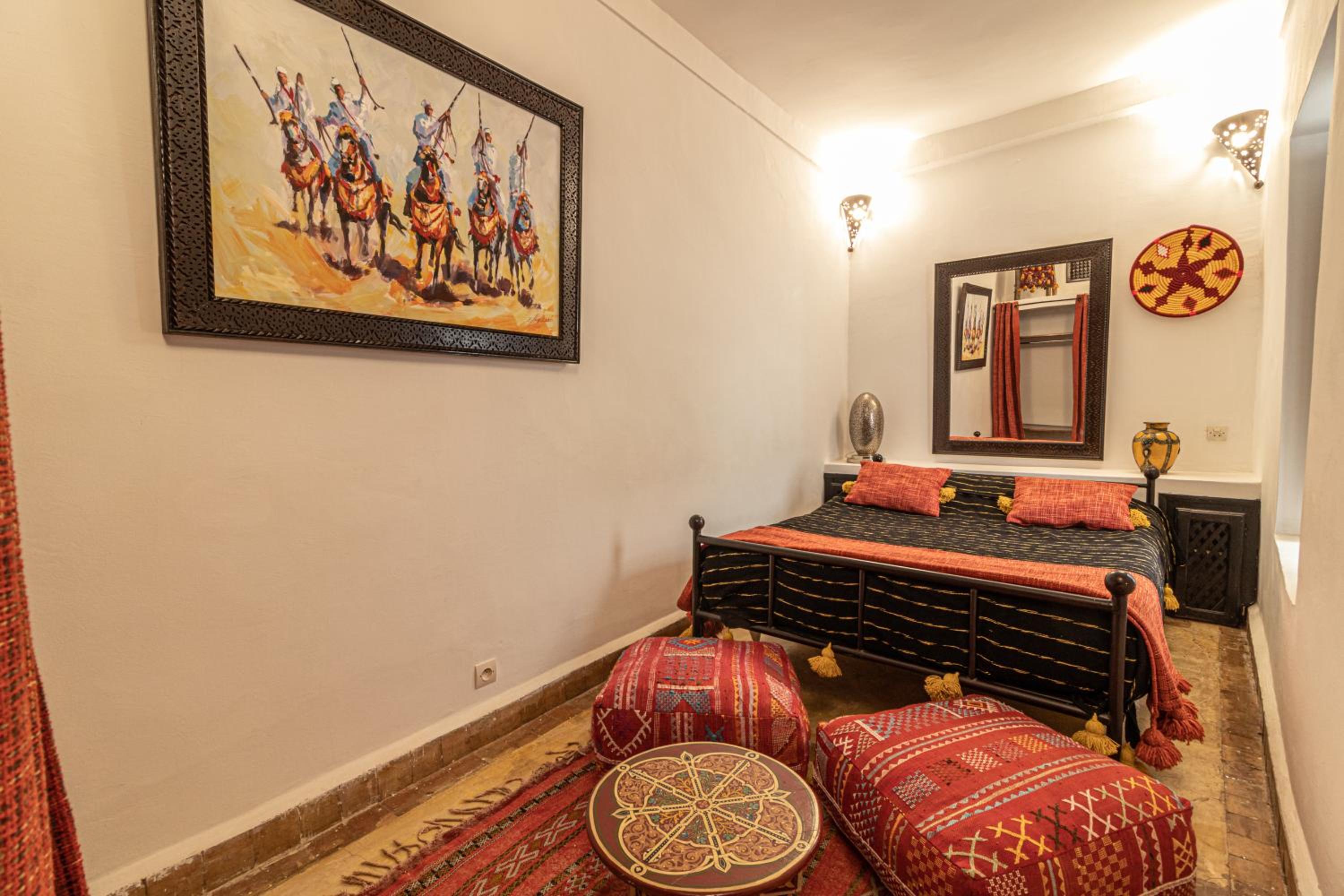 Double Room with Private Bathroom - Photo 3