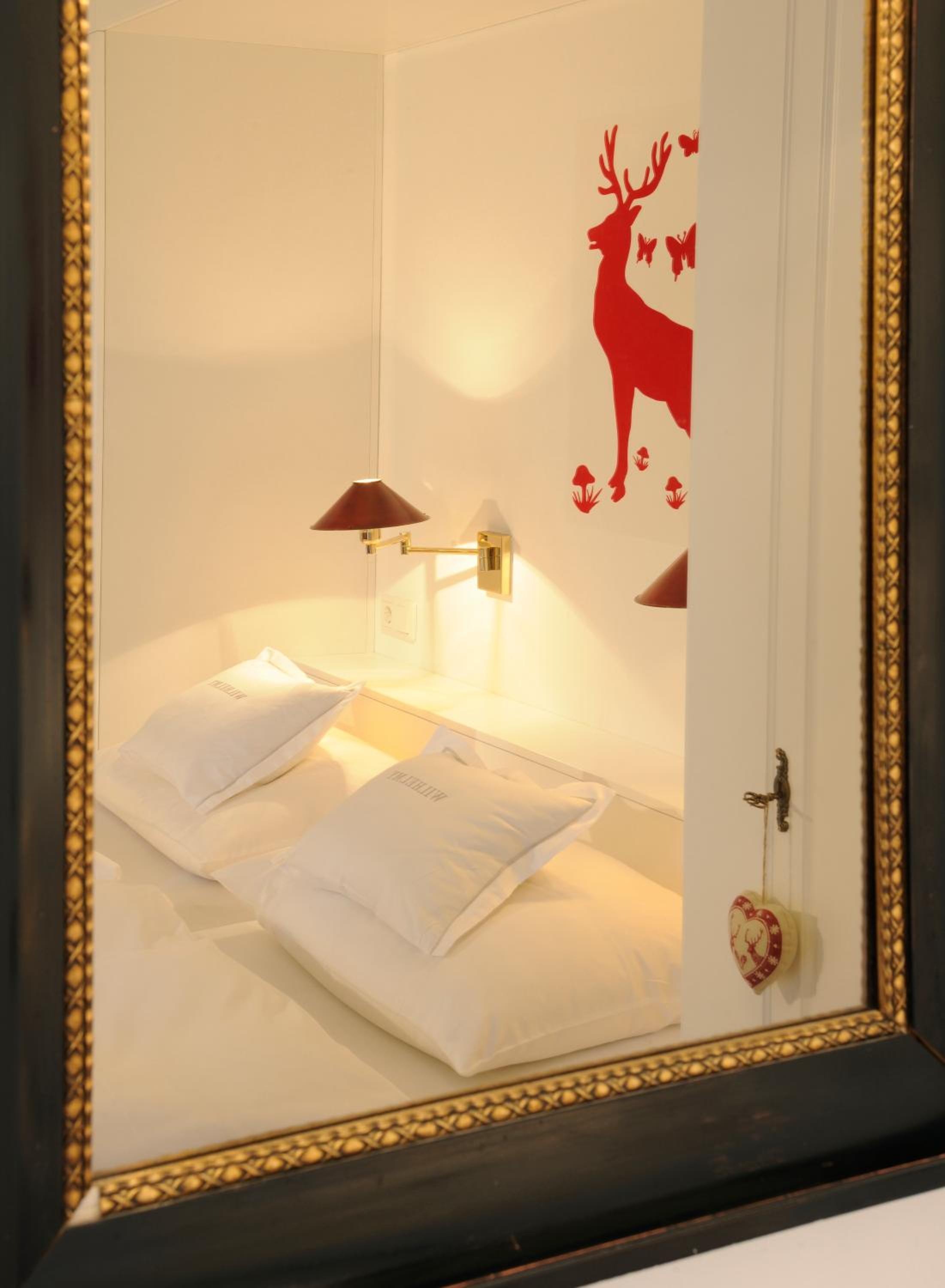 Standard Double Room - Photo 16