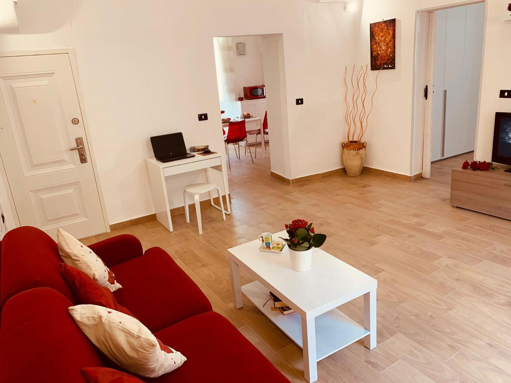 One-Bedroom Apartment - Photo 11