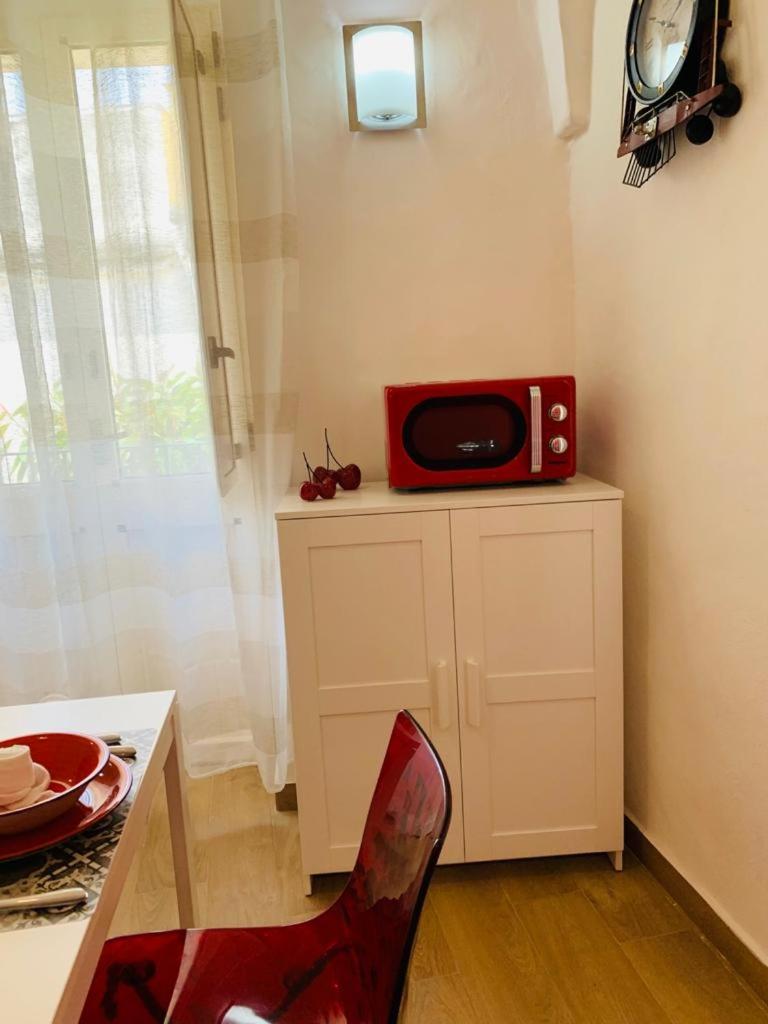 One-Bedroom Apartment - Photo 9