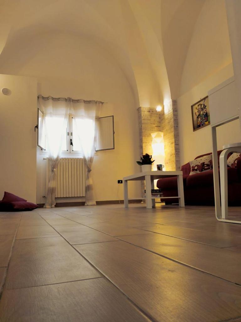 One-Bedroom Apartment - Photo 15