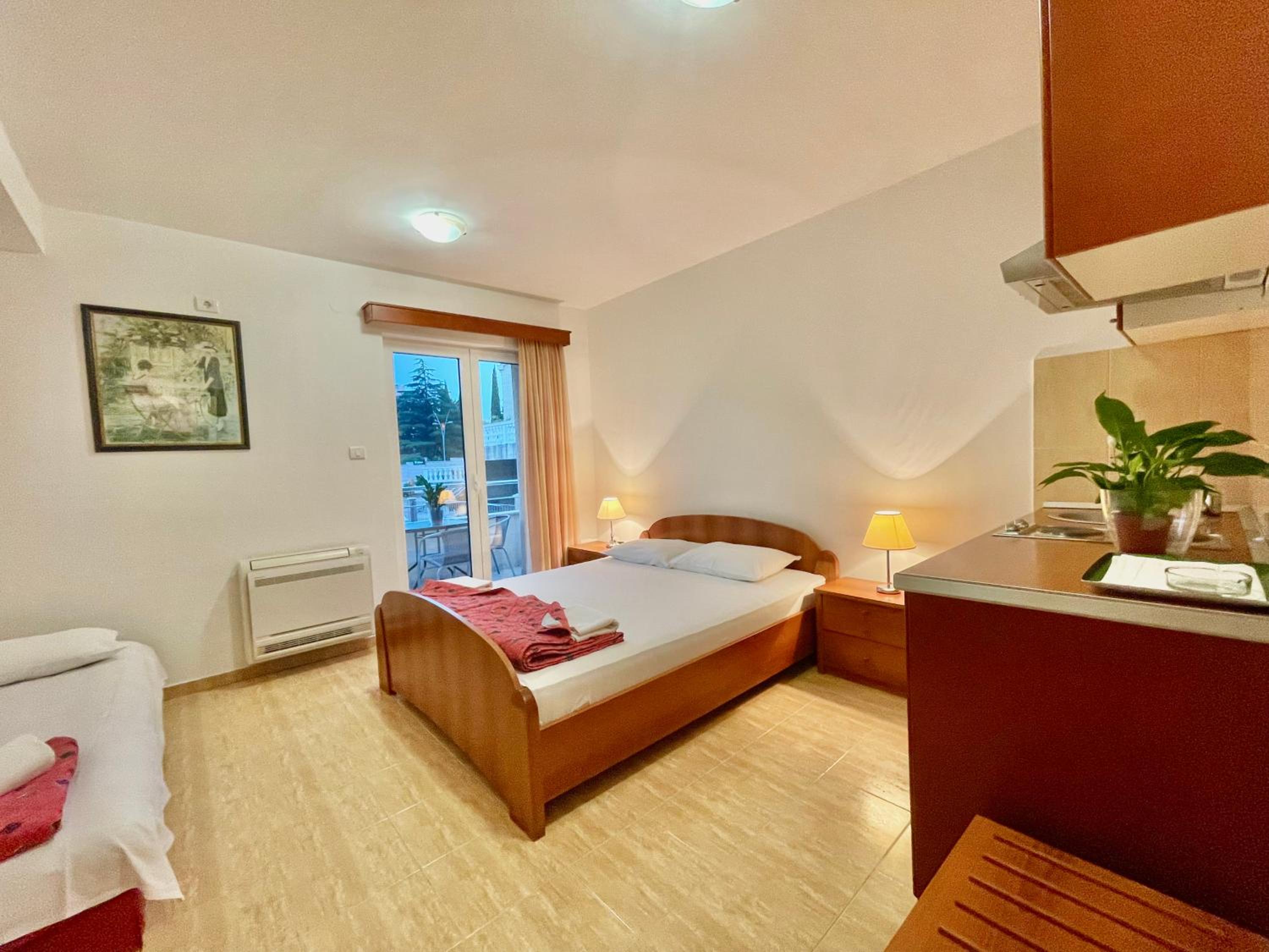 Triple Room with Balcony photo 2