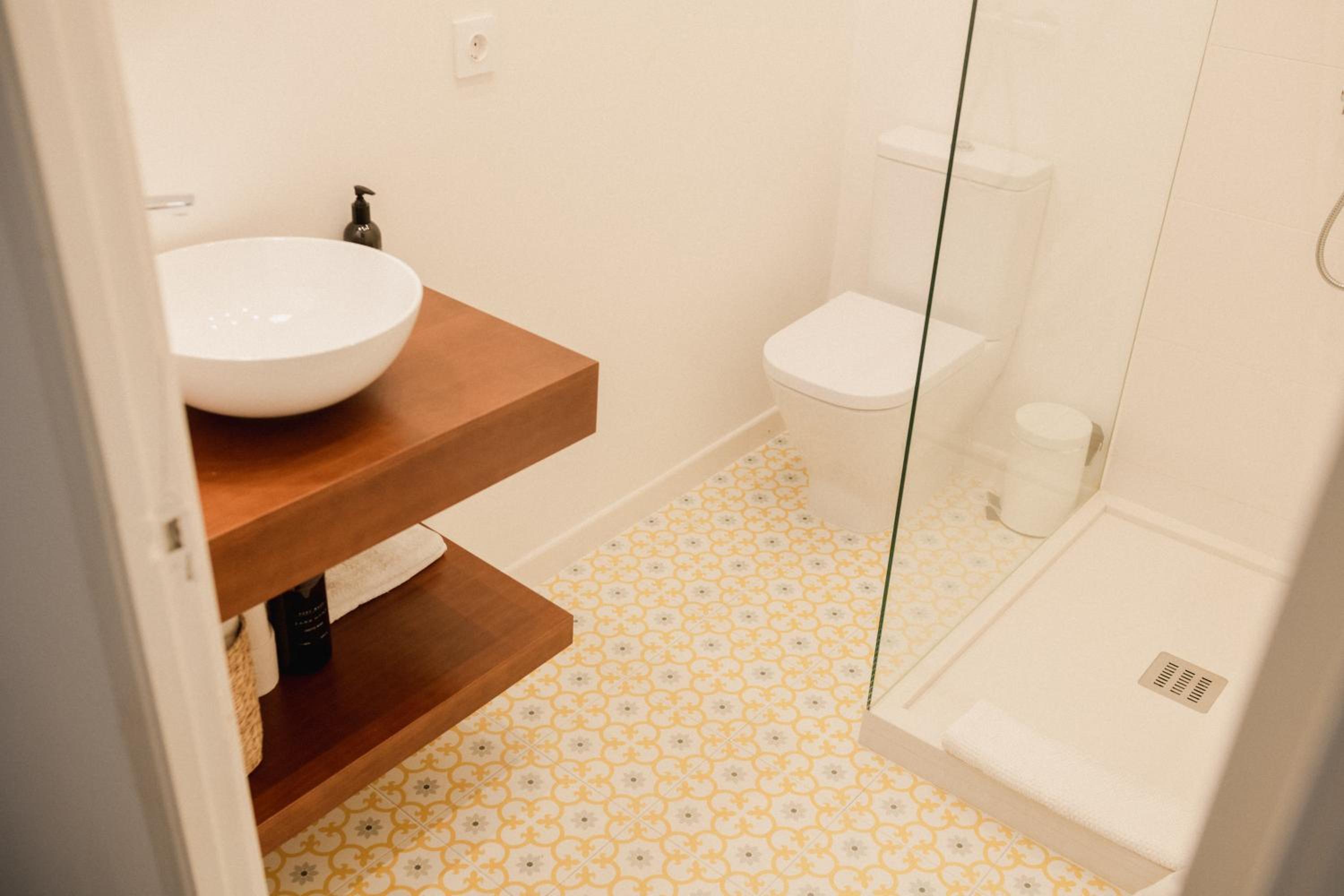 Two-Bedroom Apartment - Photo 14