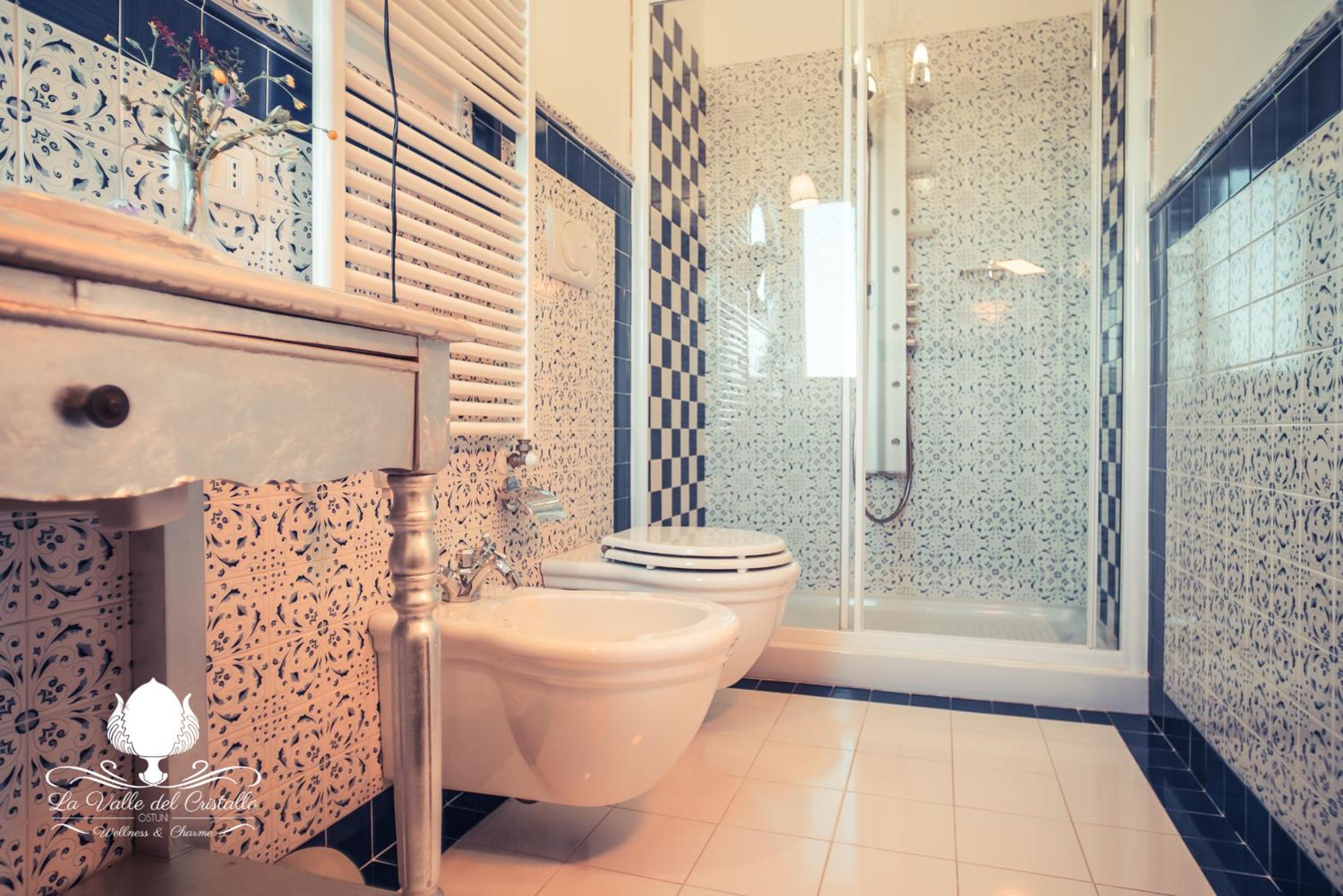 Deluxe Family Suite - Photo 18