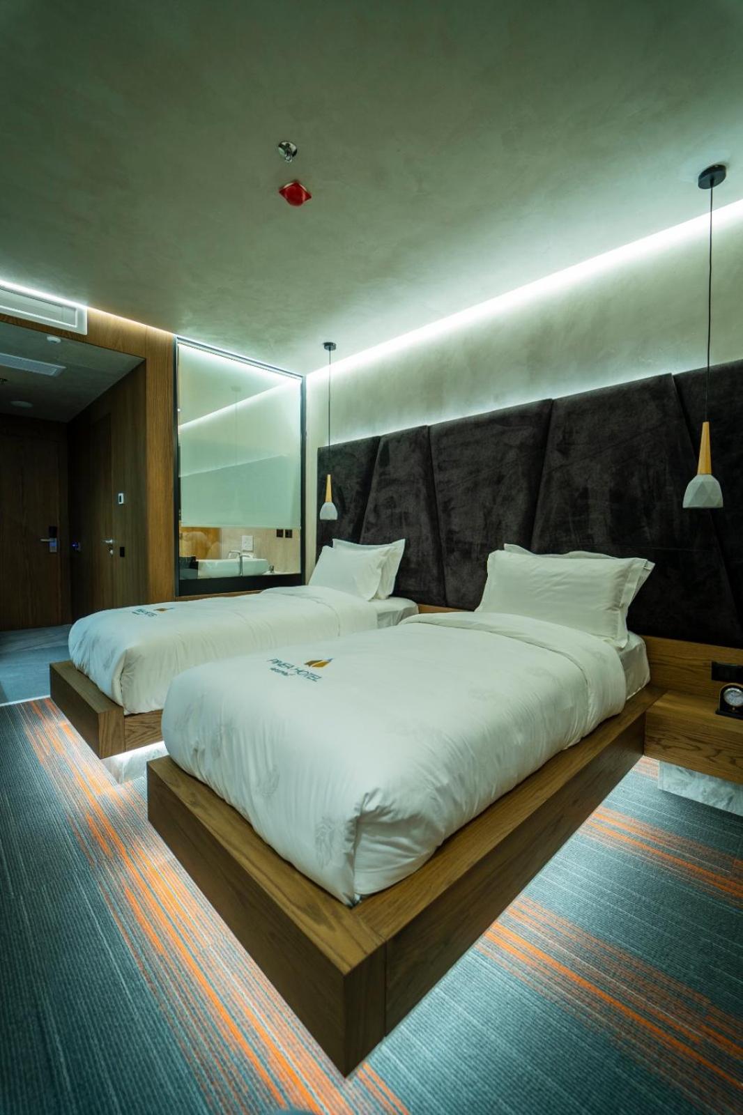 Standard Twin Room with Garden View