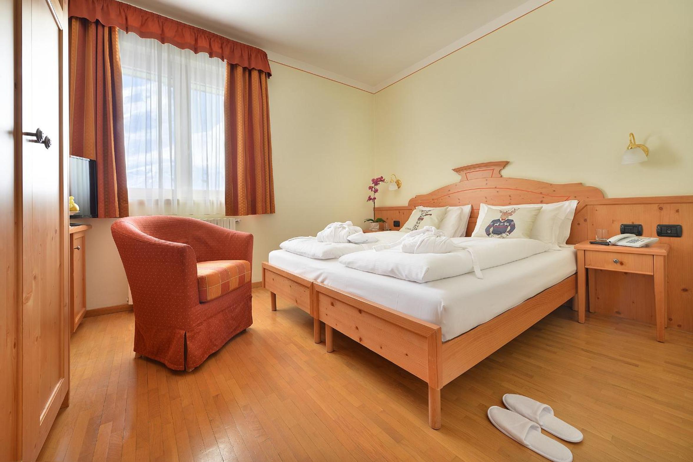 Standard Double or Twin Room - Photo 3