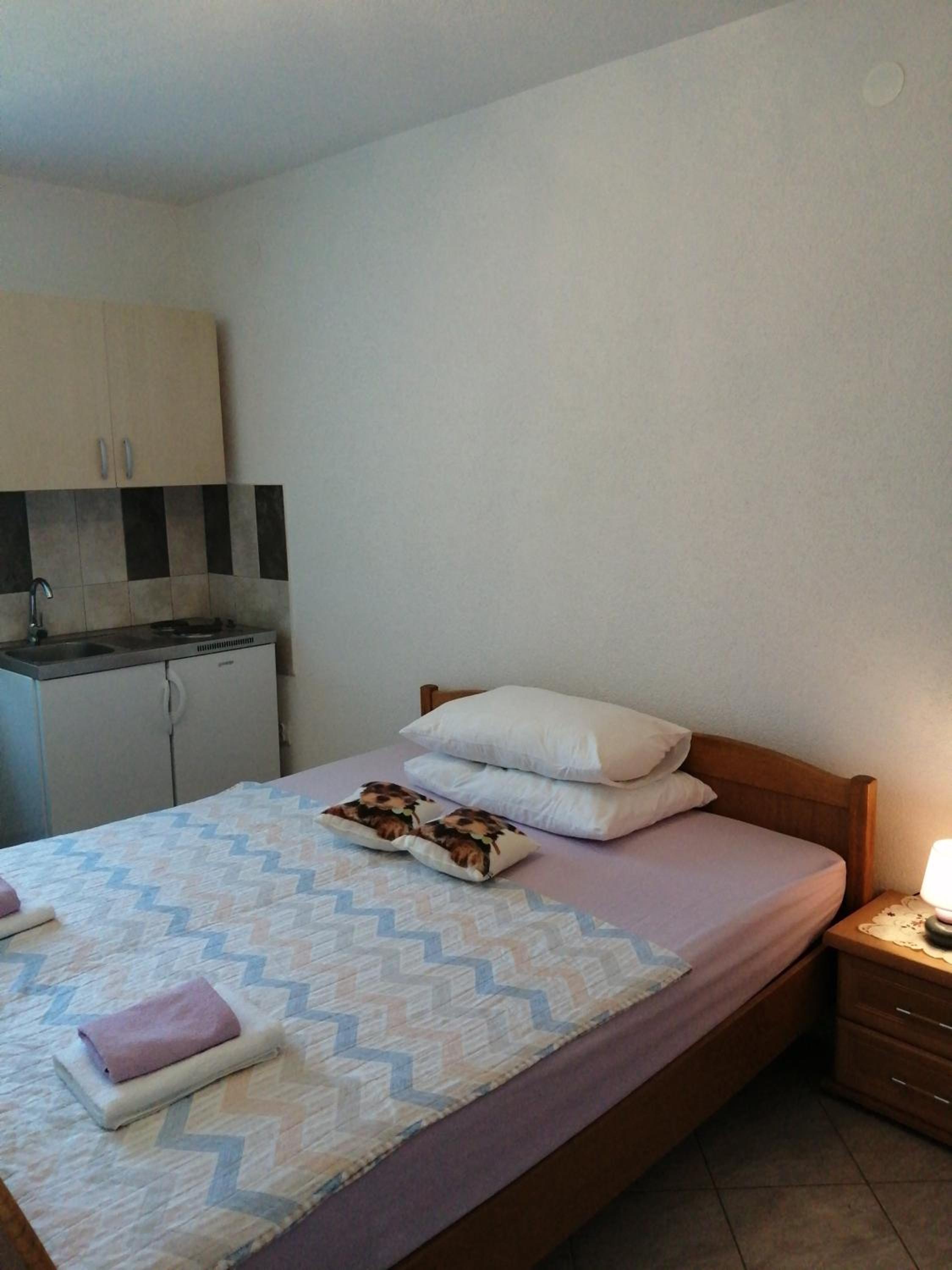 Double Room - Photo 17