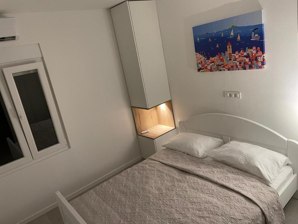 Apartment with Sea View photo 1
