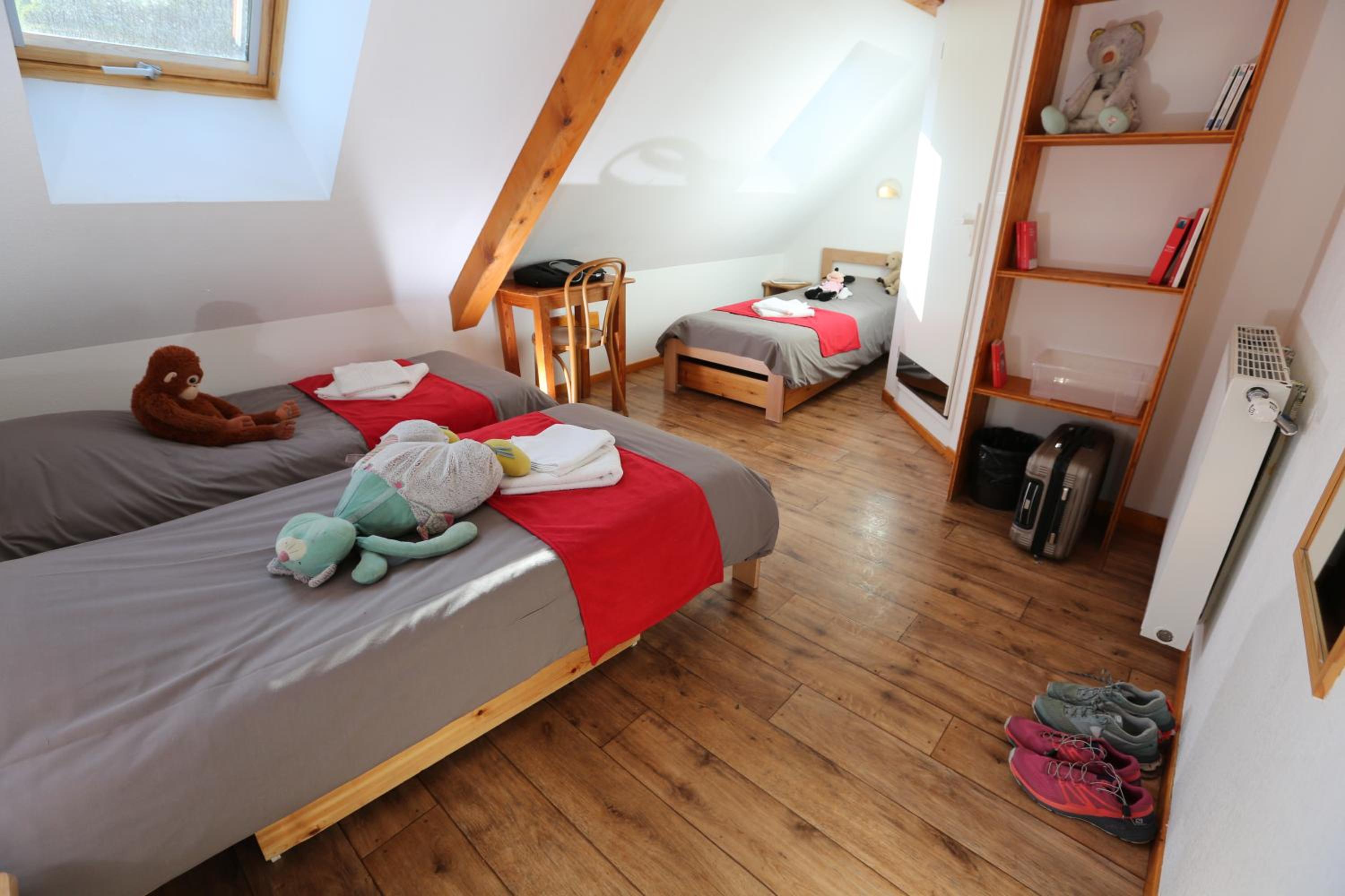 Triple Room with Private Bathroom photo 2