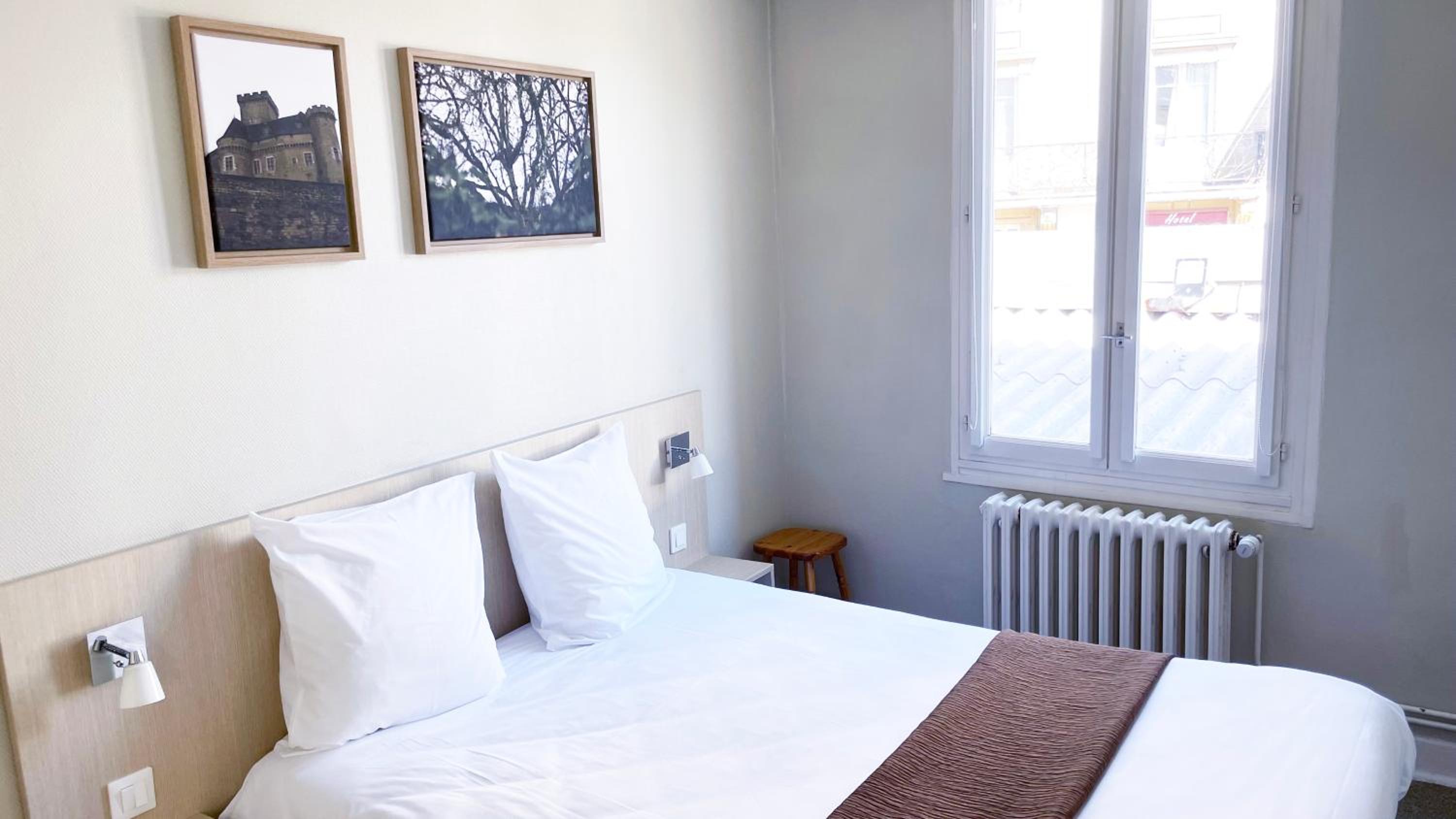 Double Room - Photo 5
