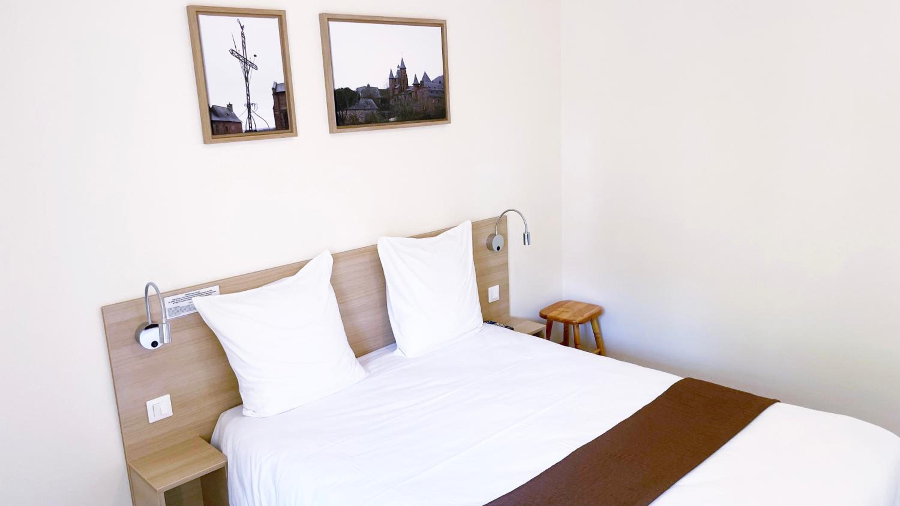 Double Room - Photo 7