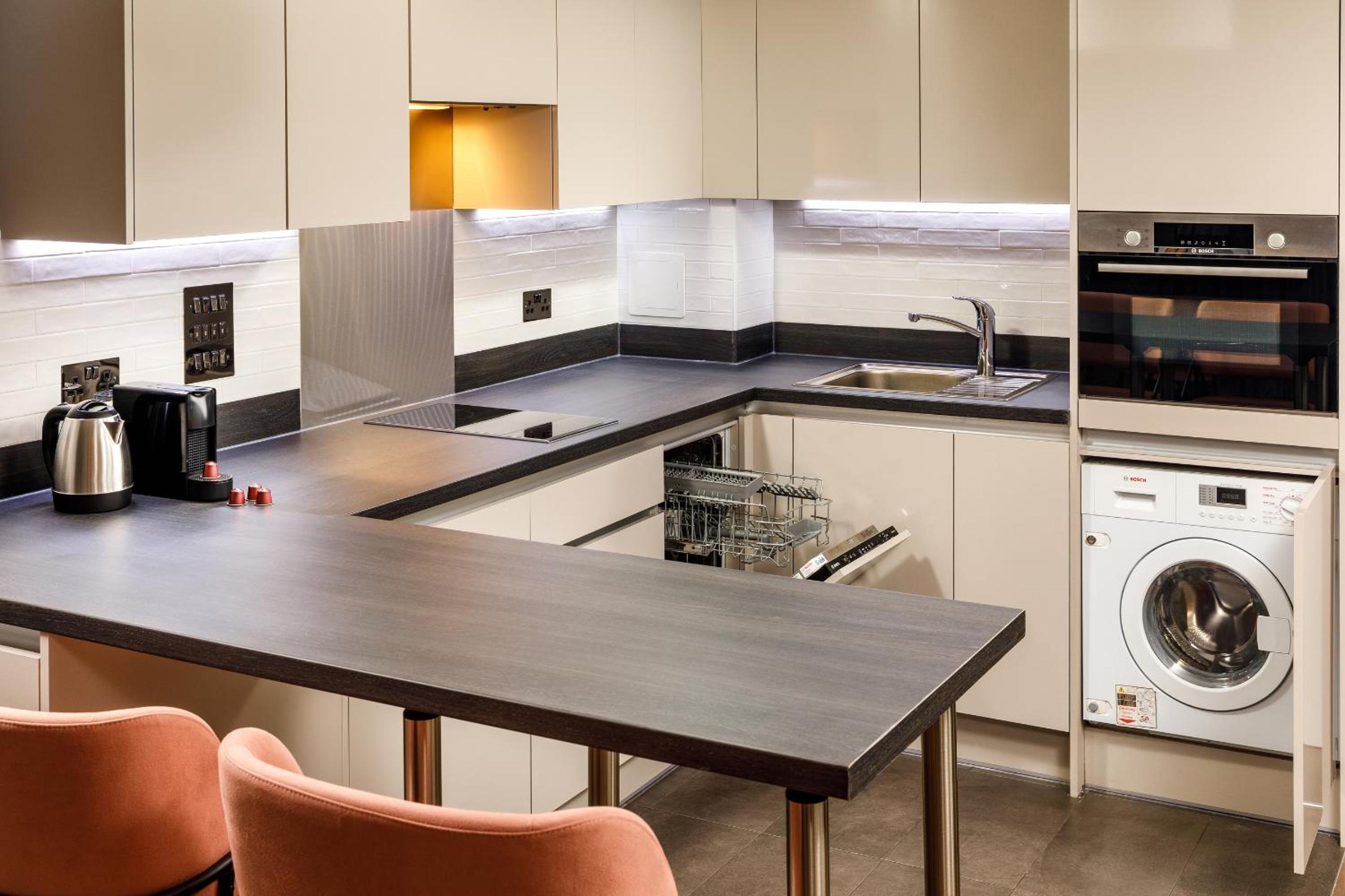 One-Bedroom Apartment - Photo 17