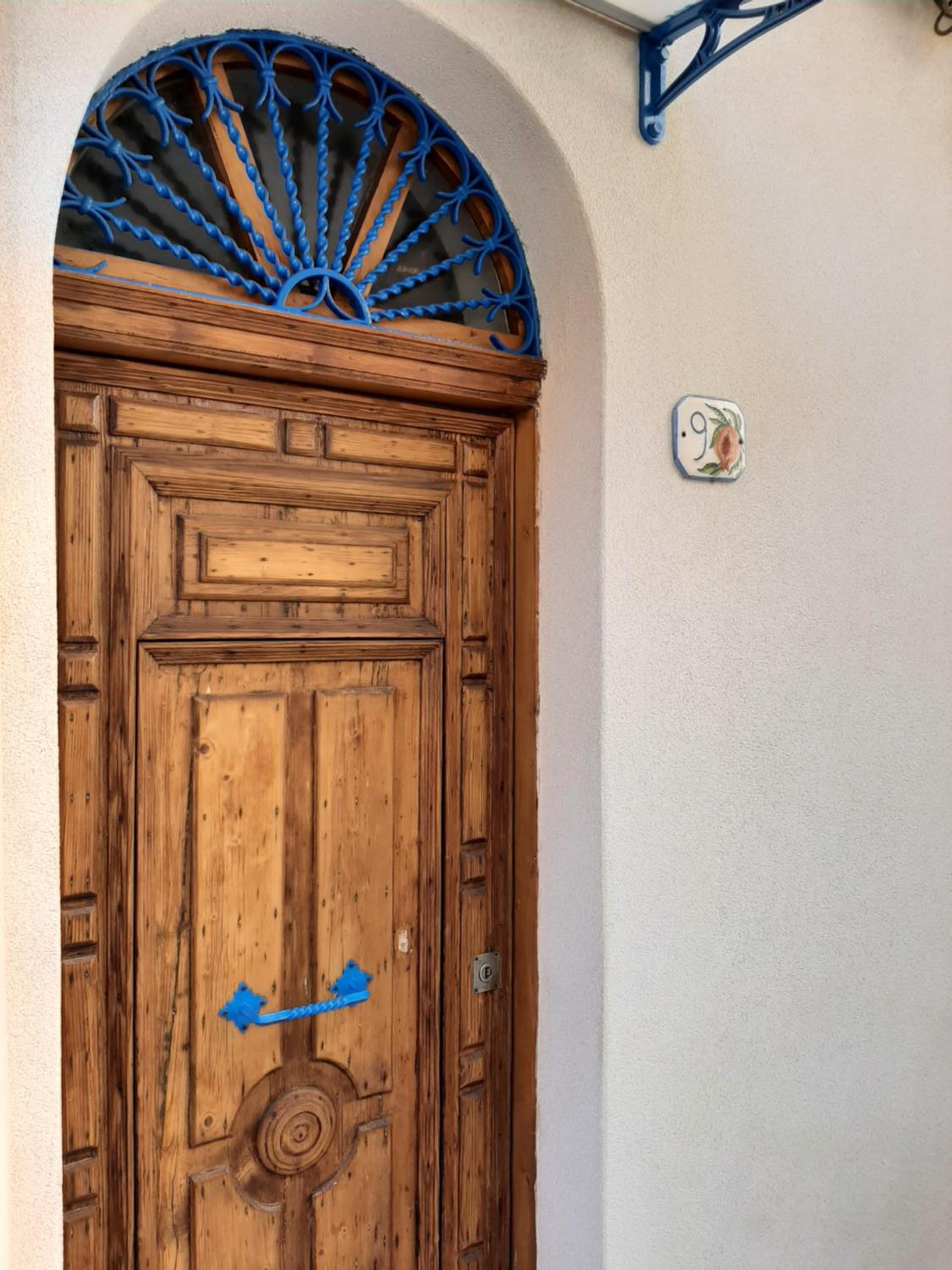 Two-Bedroom House - Photo 23