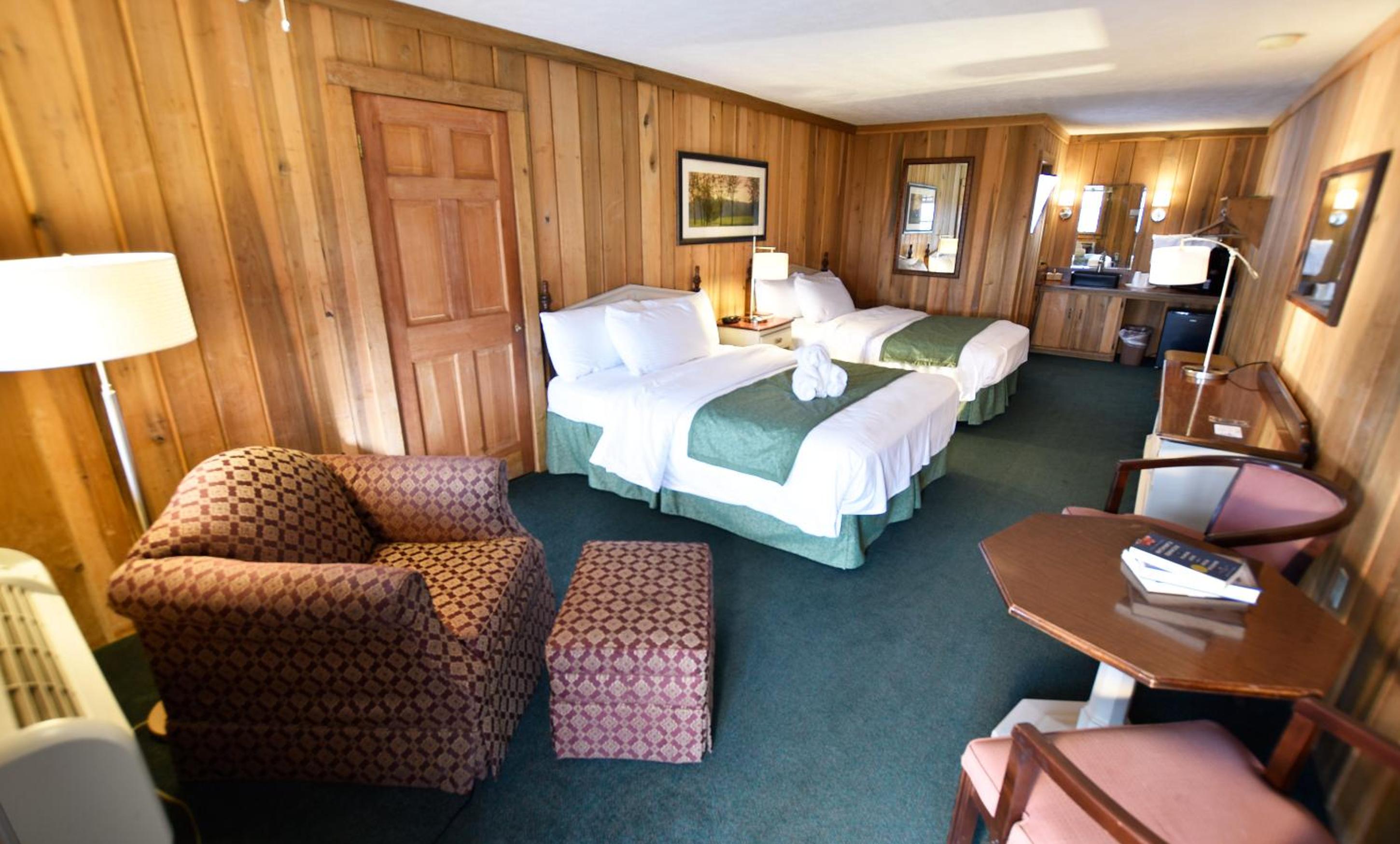 Hilltop/Ridgecrest Lodge rooms