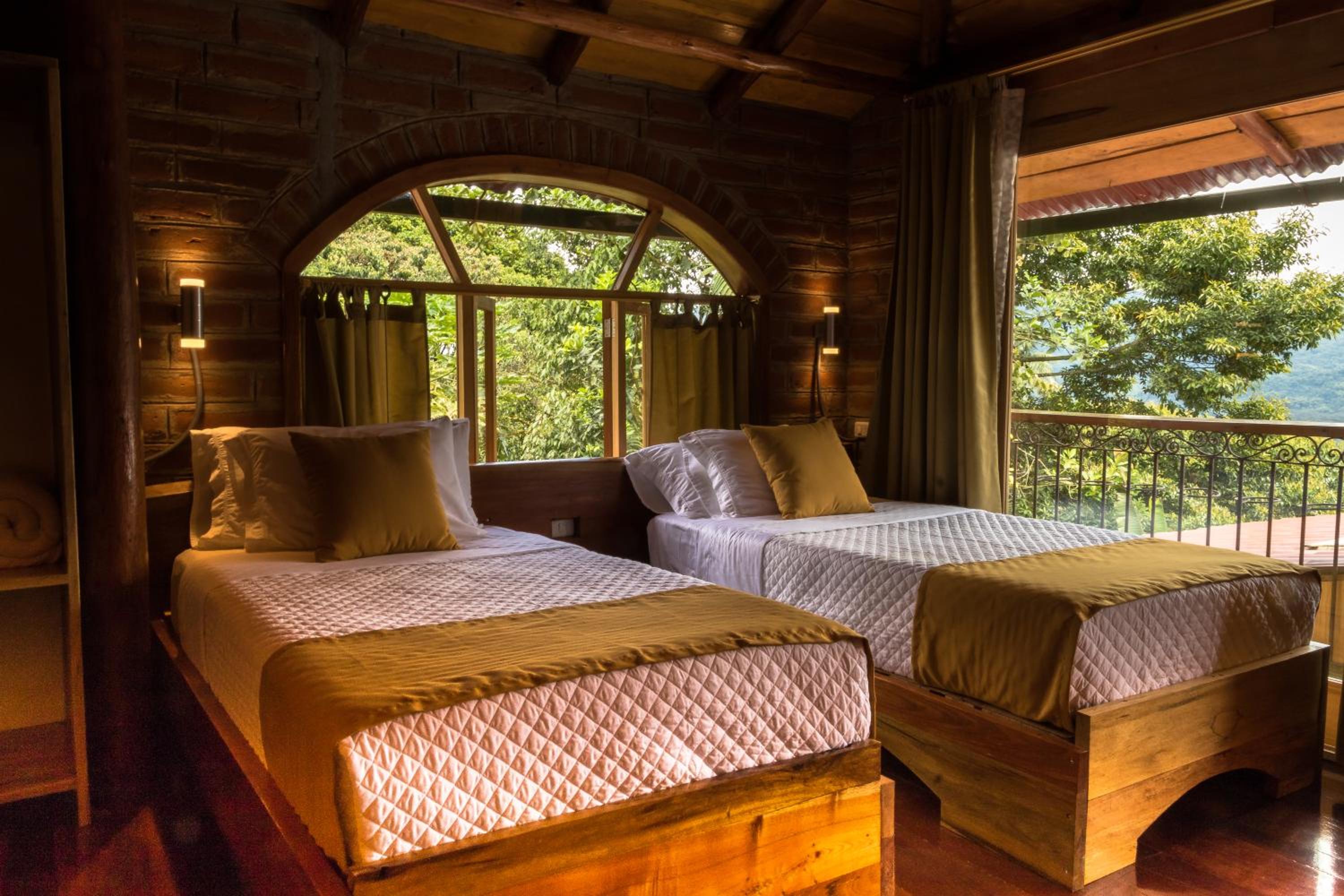 Queen Room with Balcony