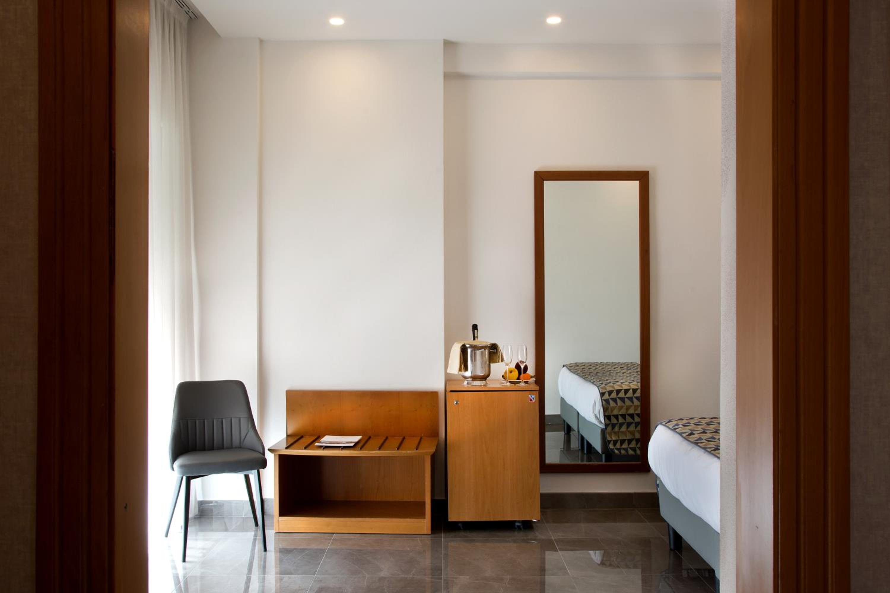 Superior Double Room - Photo 6