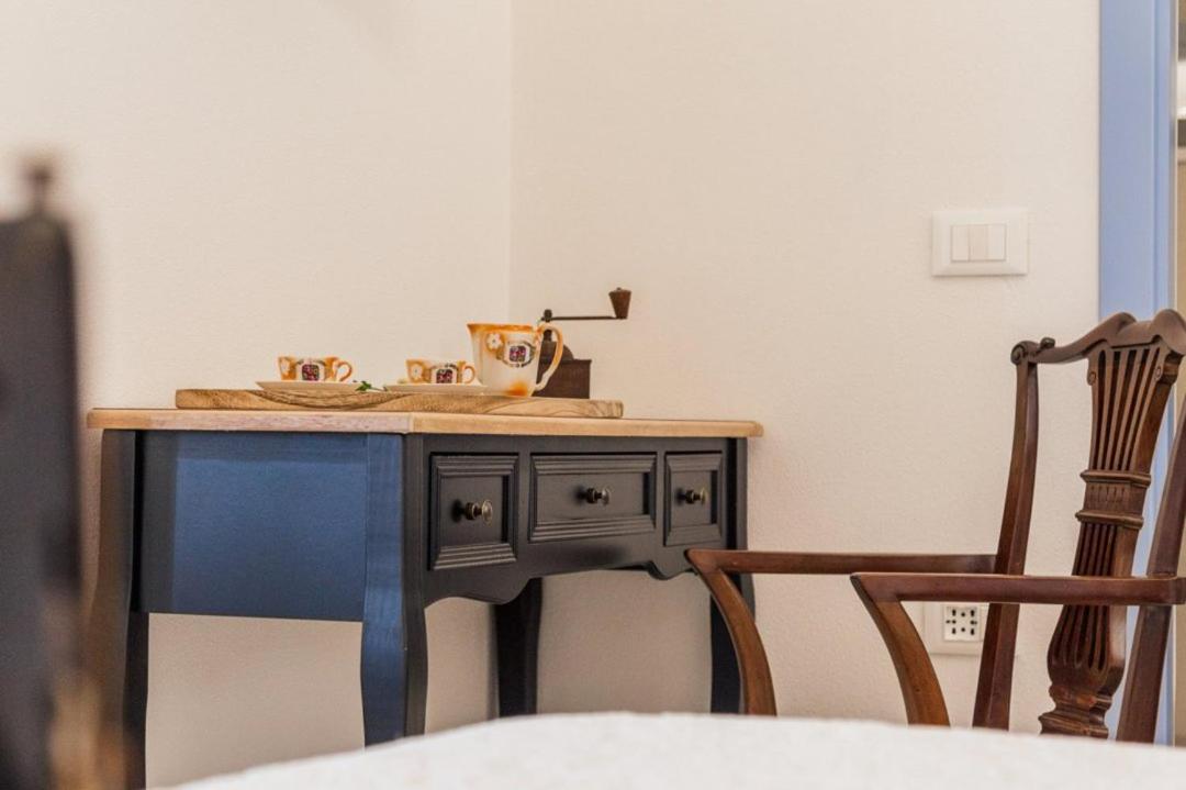 Deluxe Double Room with Balcony and Sea View - Photo 7