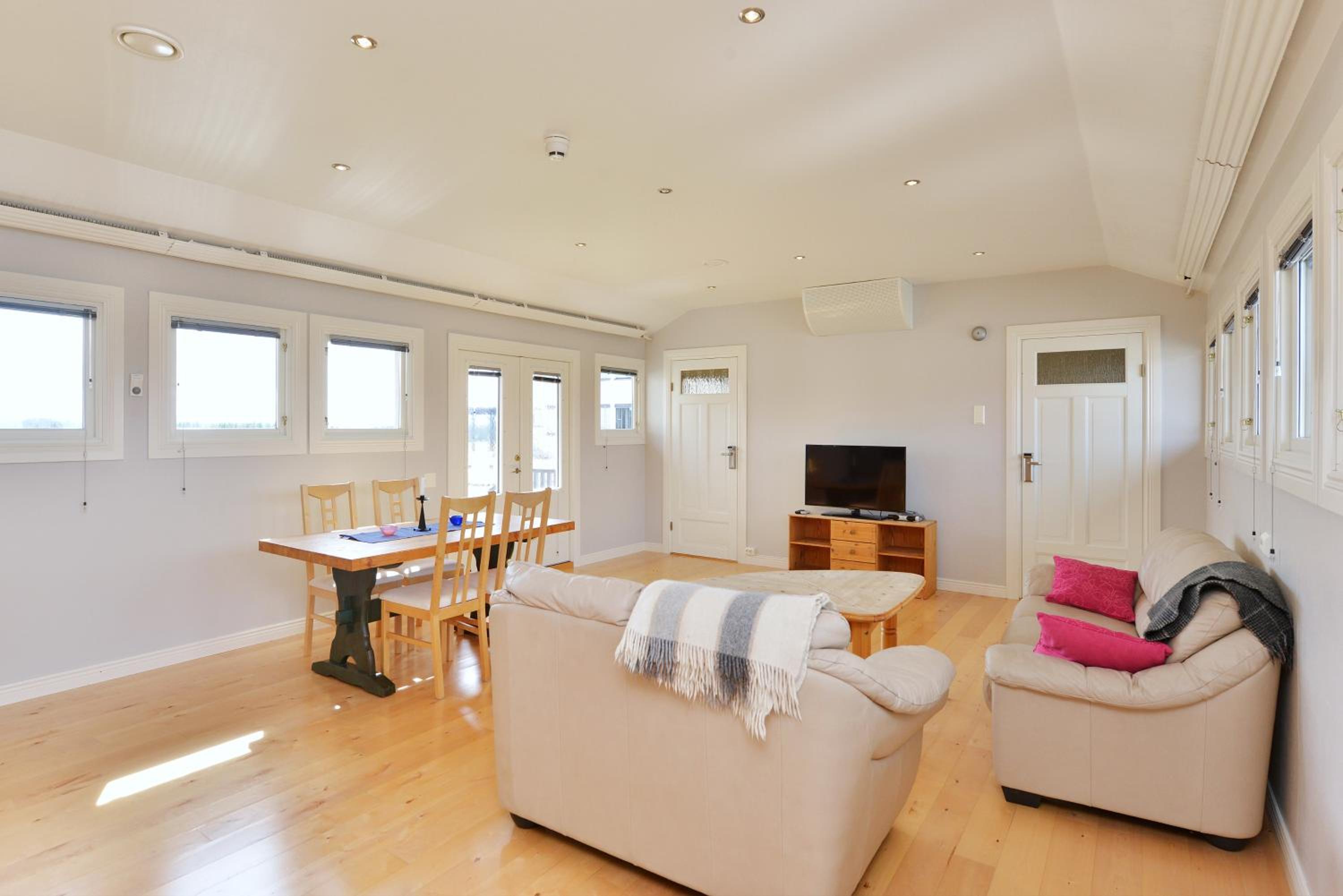 Deluxe Apartment (4 Adults)