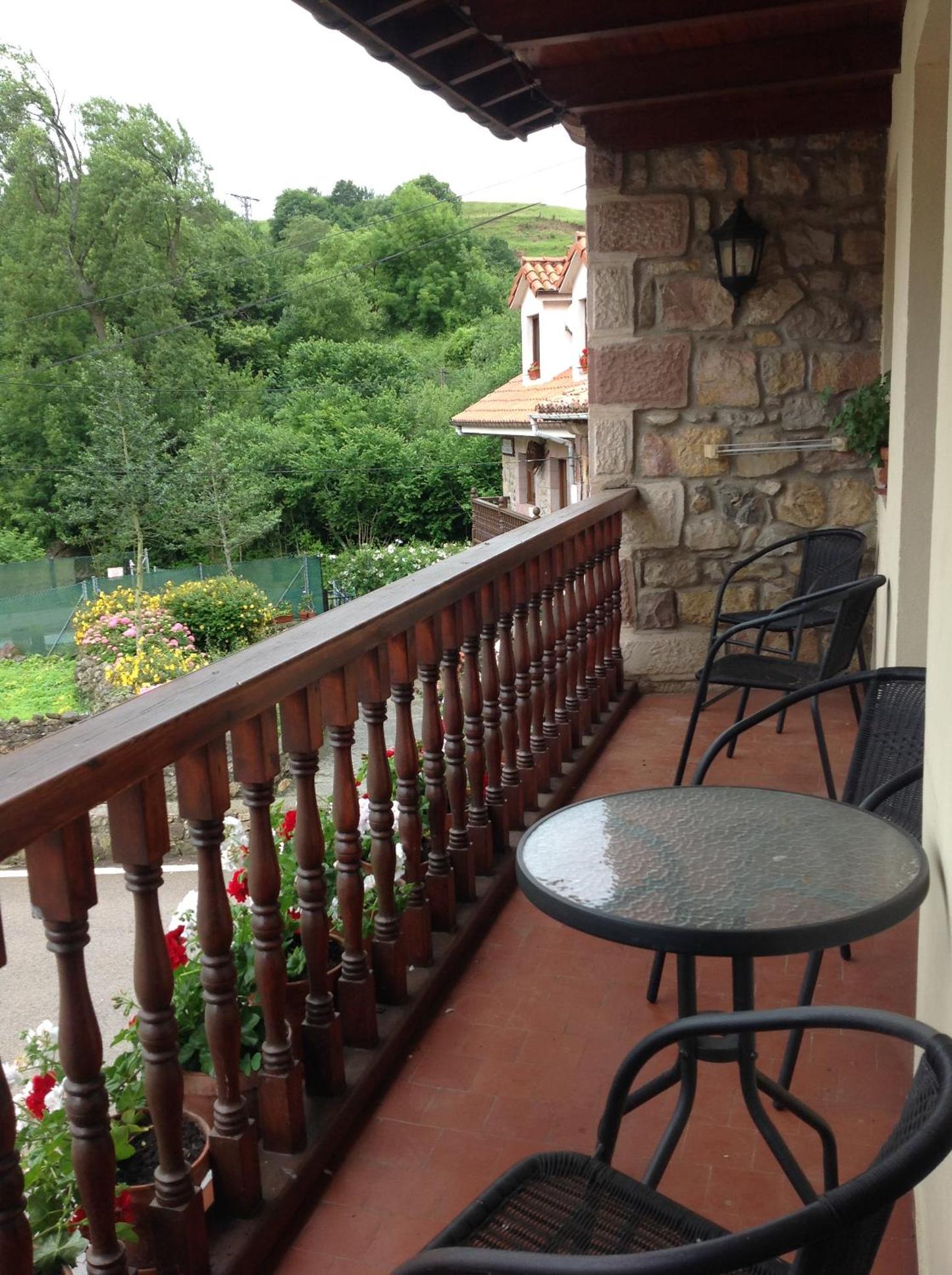 Apartment with Balcony photo 2