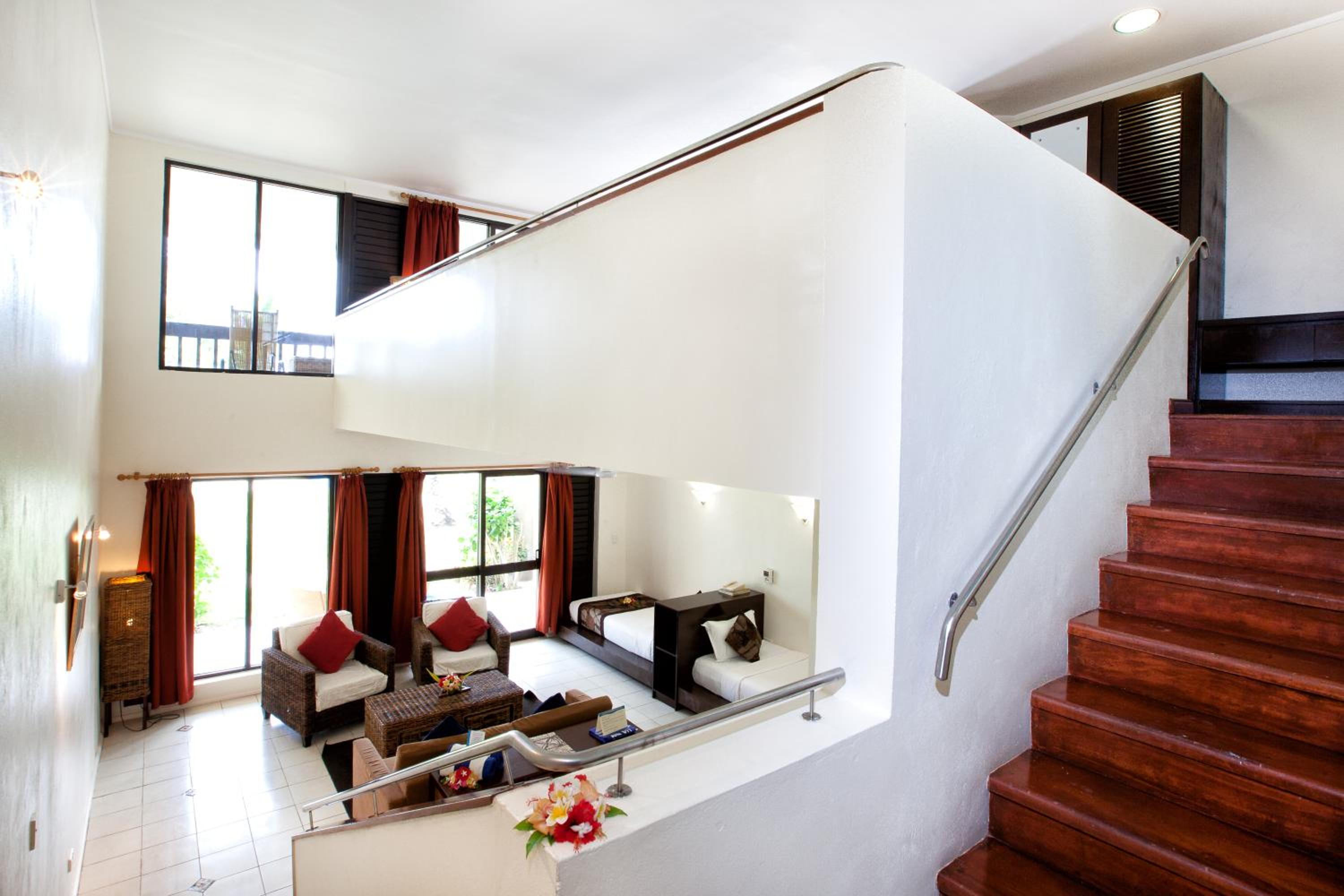 Oceanfront Suite photo 2