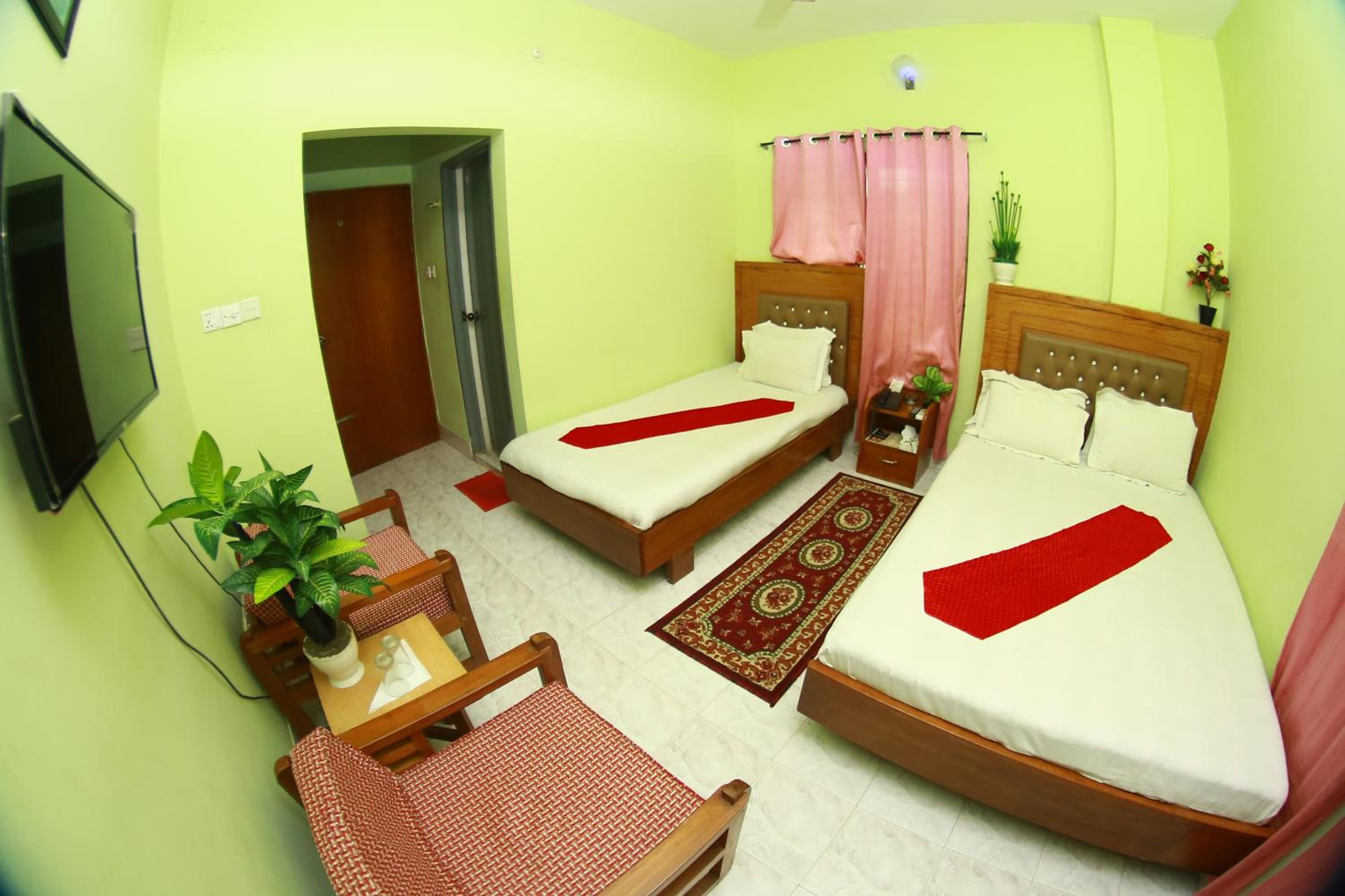 Deluxe Triple Room photo 3