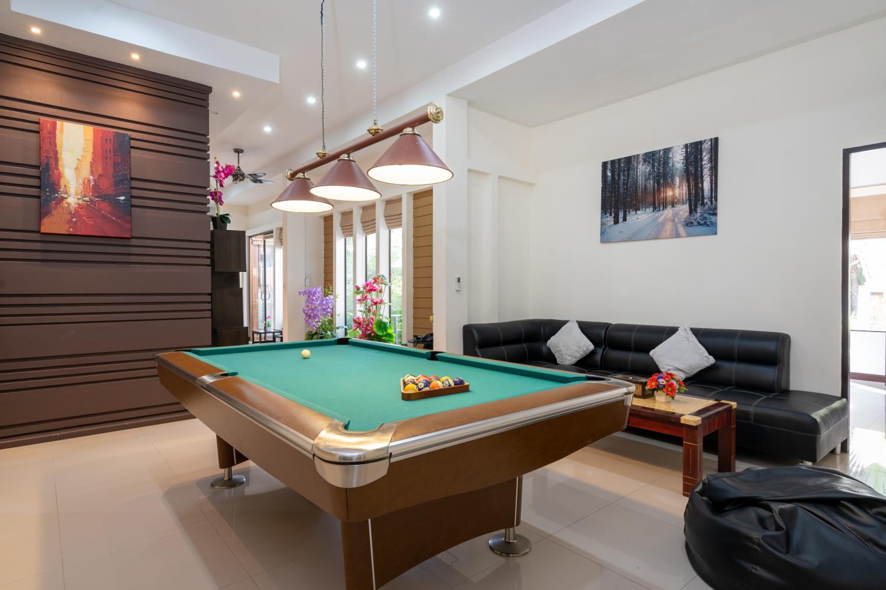 7 Bedroom Suite Private Pool Villa With Bathtub (Free airport pick up minimum 3 nights, 25% discount on food and beverages) photo 2
